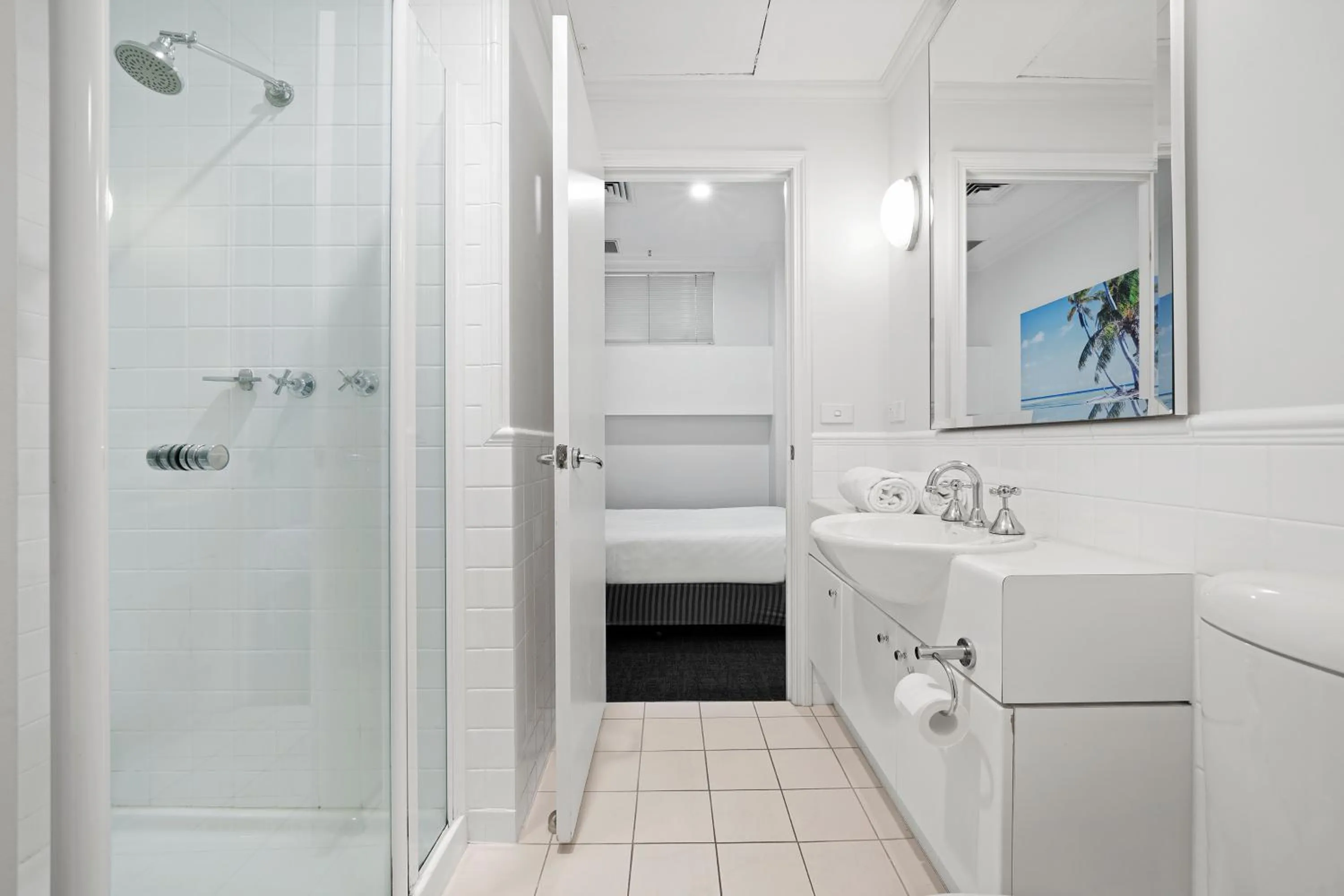 Shower in Comfort Apartments Melbourne Central
