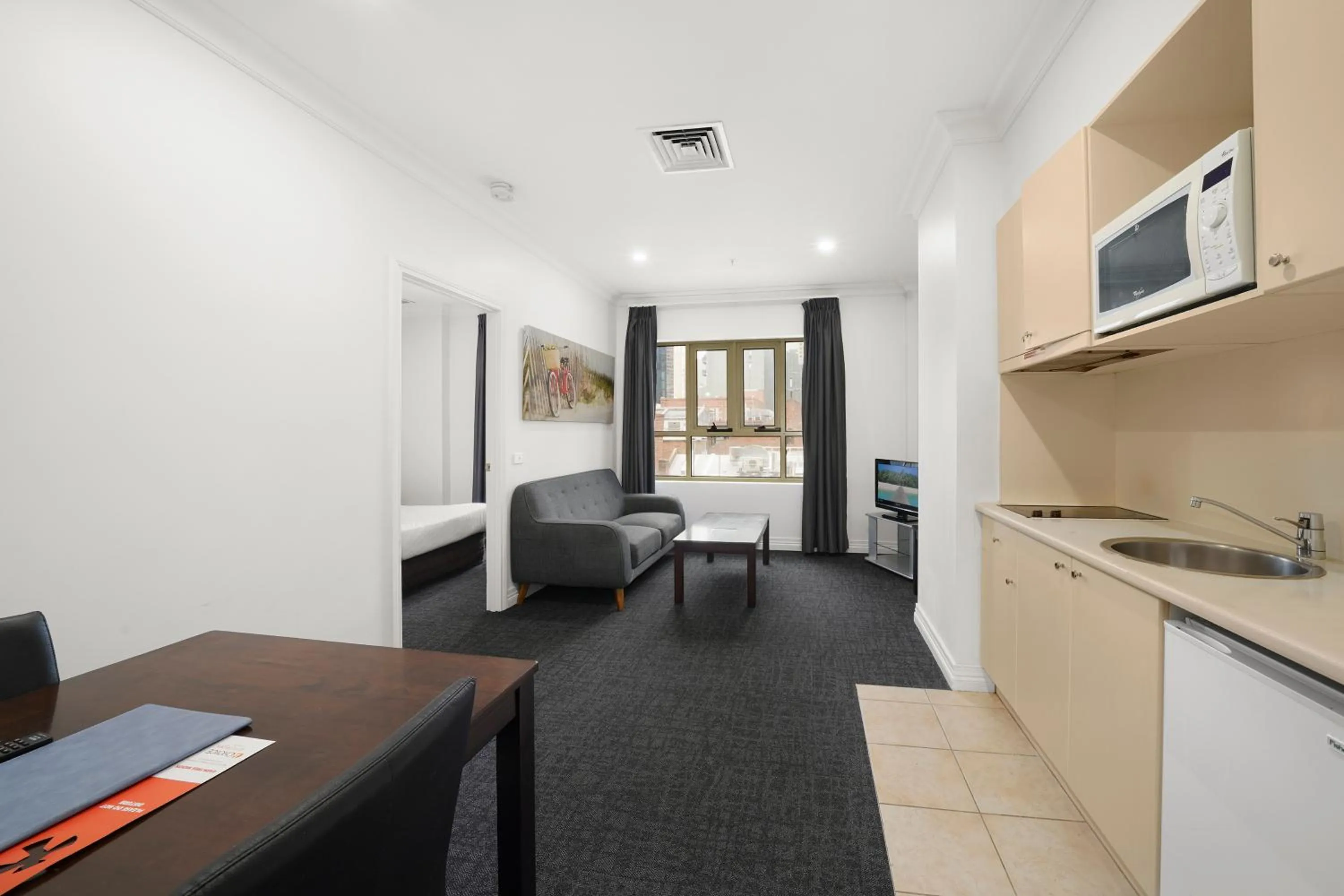 Kitchen or kitchenette in Comfort Apartments Melbourne Central