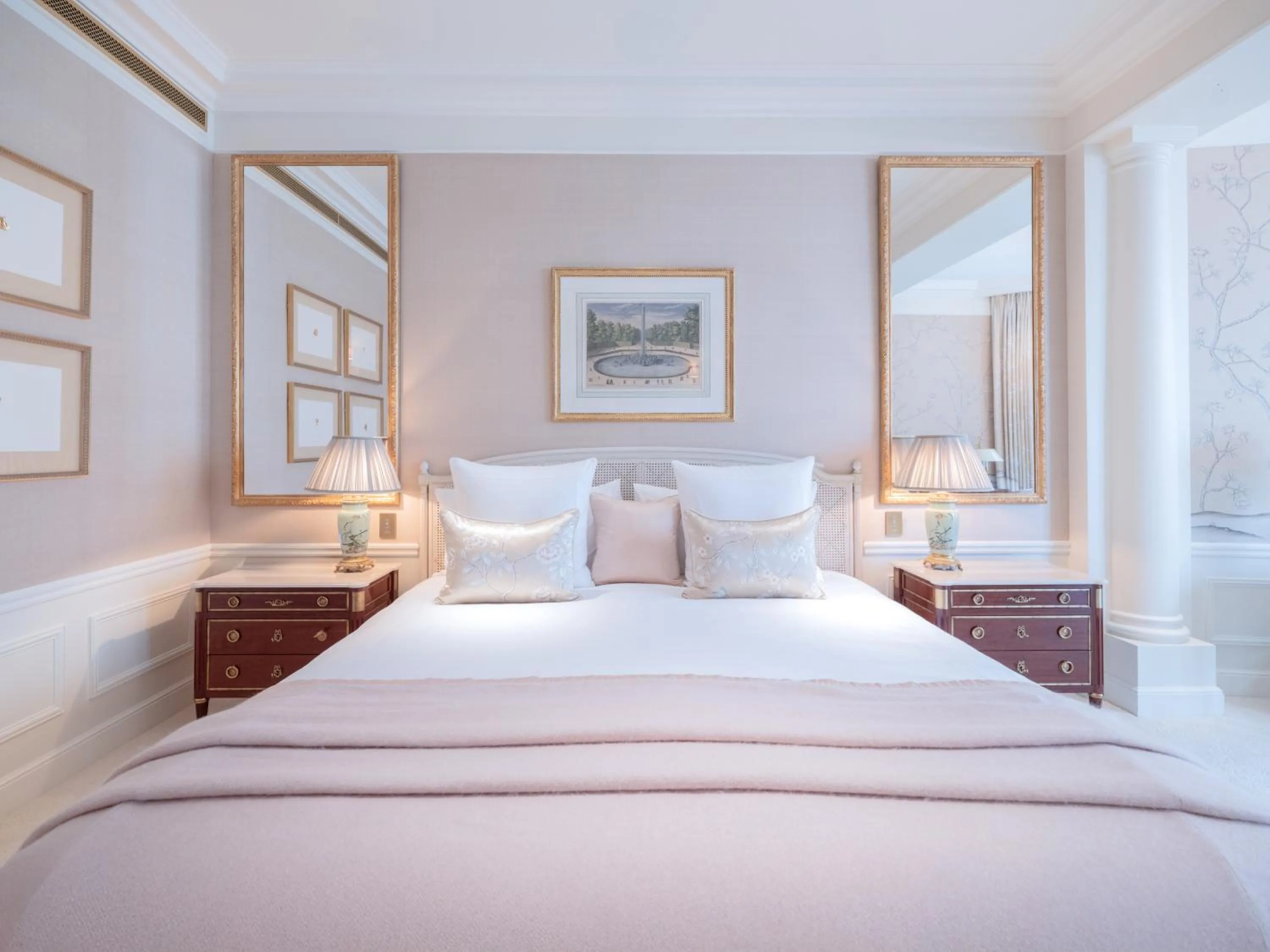 Bedroom, Bed in Le Bristol Paris, Oetker Hotels