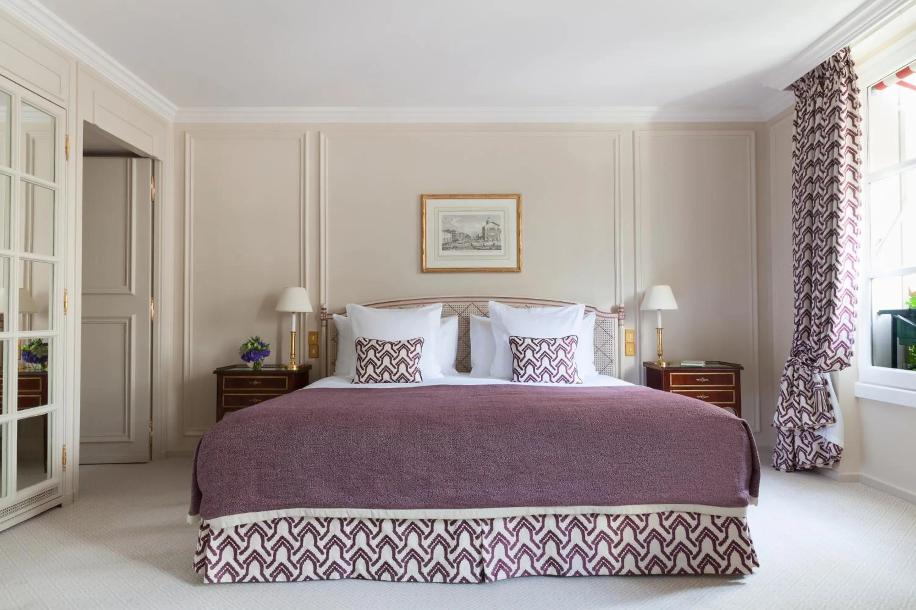 Bed in Le Bristol Paris, Oetker Hotels