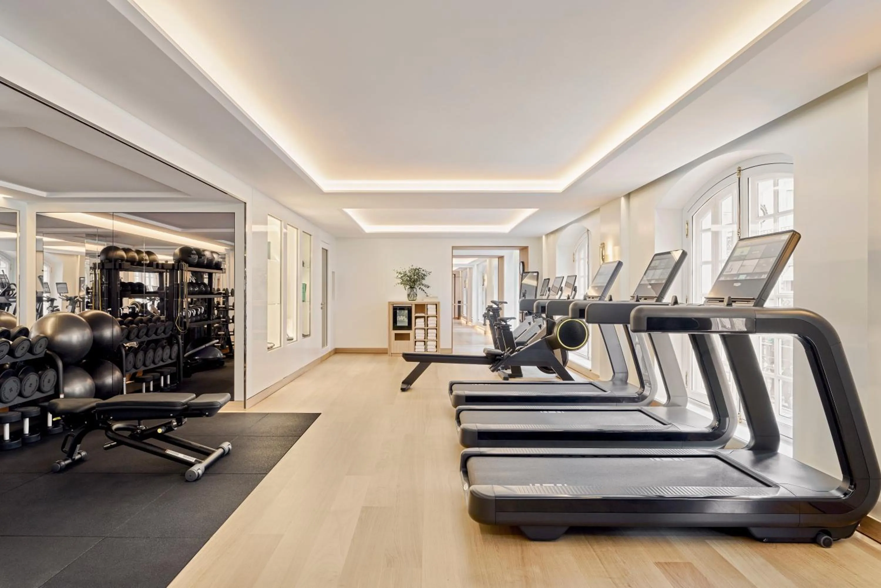 Fitness centre/facilities in Le Bristol Paris, Oetker Hotels