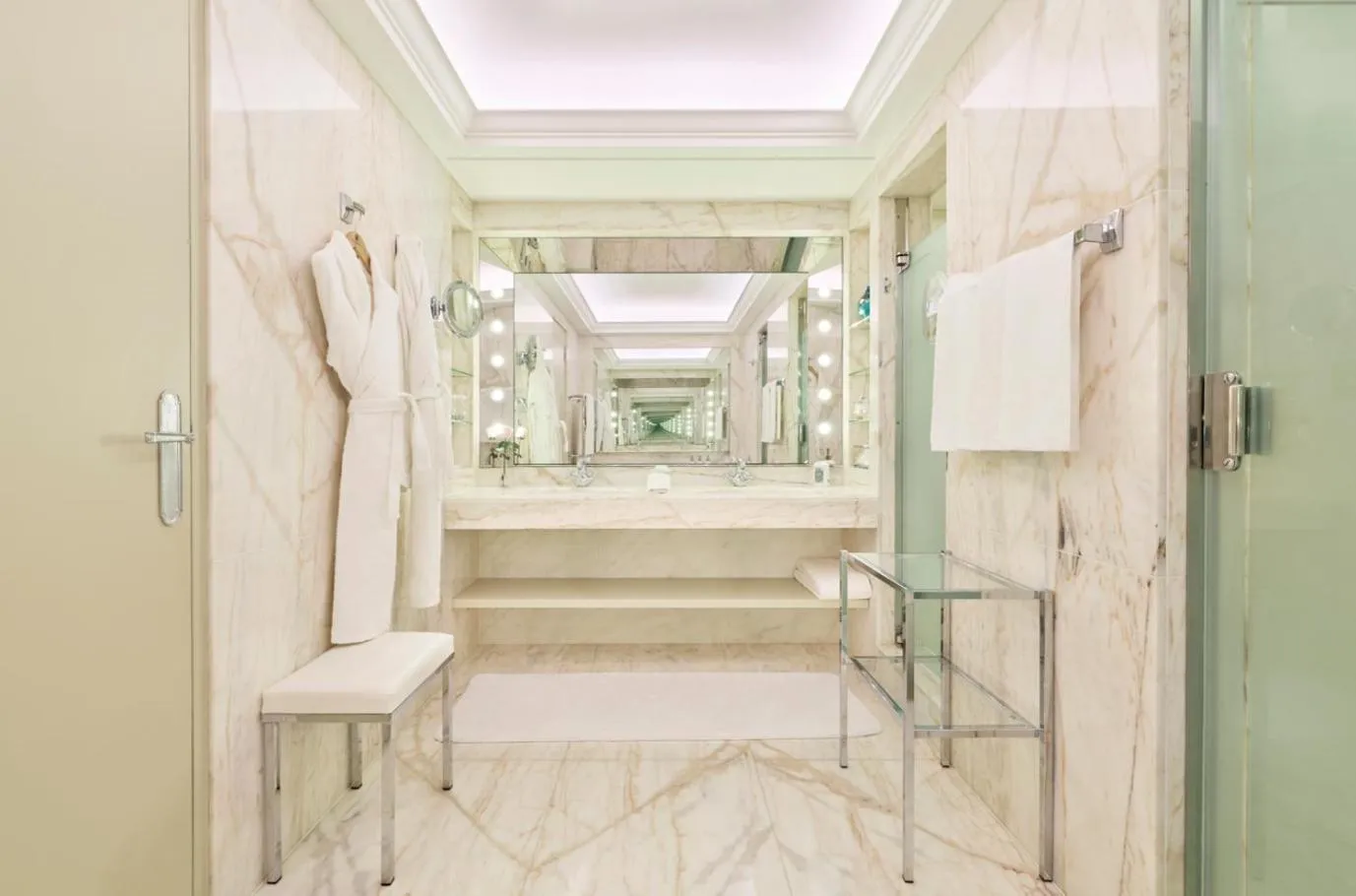 Bathroom in Le Bristol Paris, Oetker Hotels