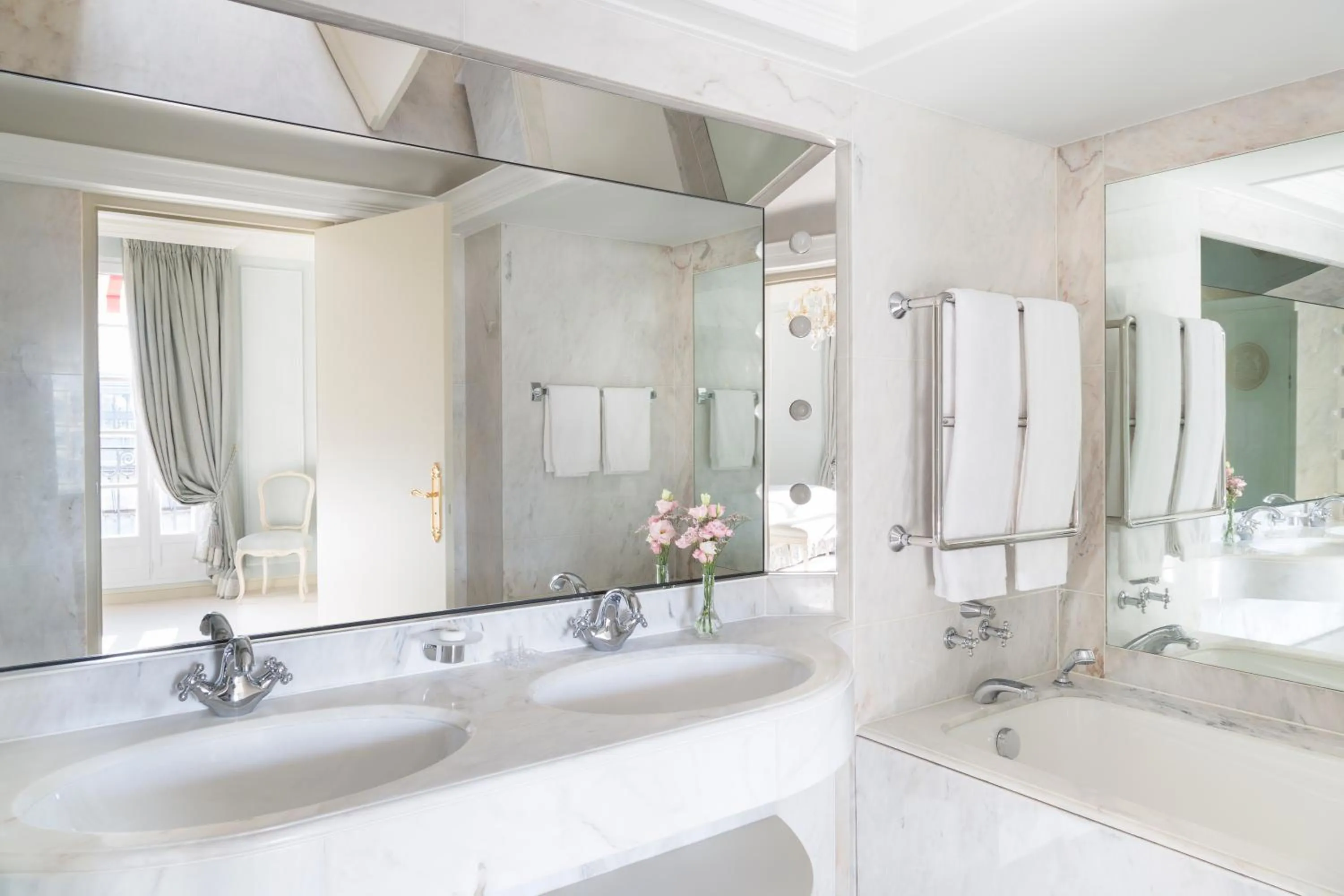 Bathroom in Le Bristol Paris, Oetker Hotels