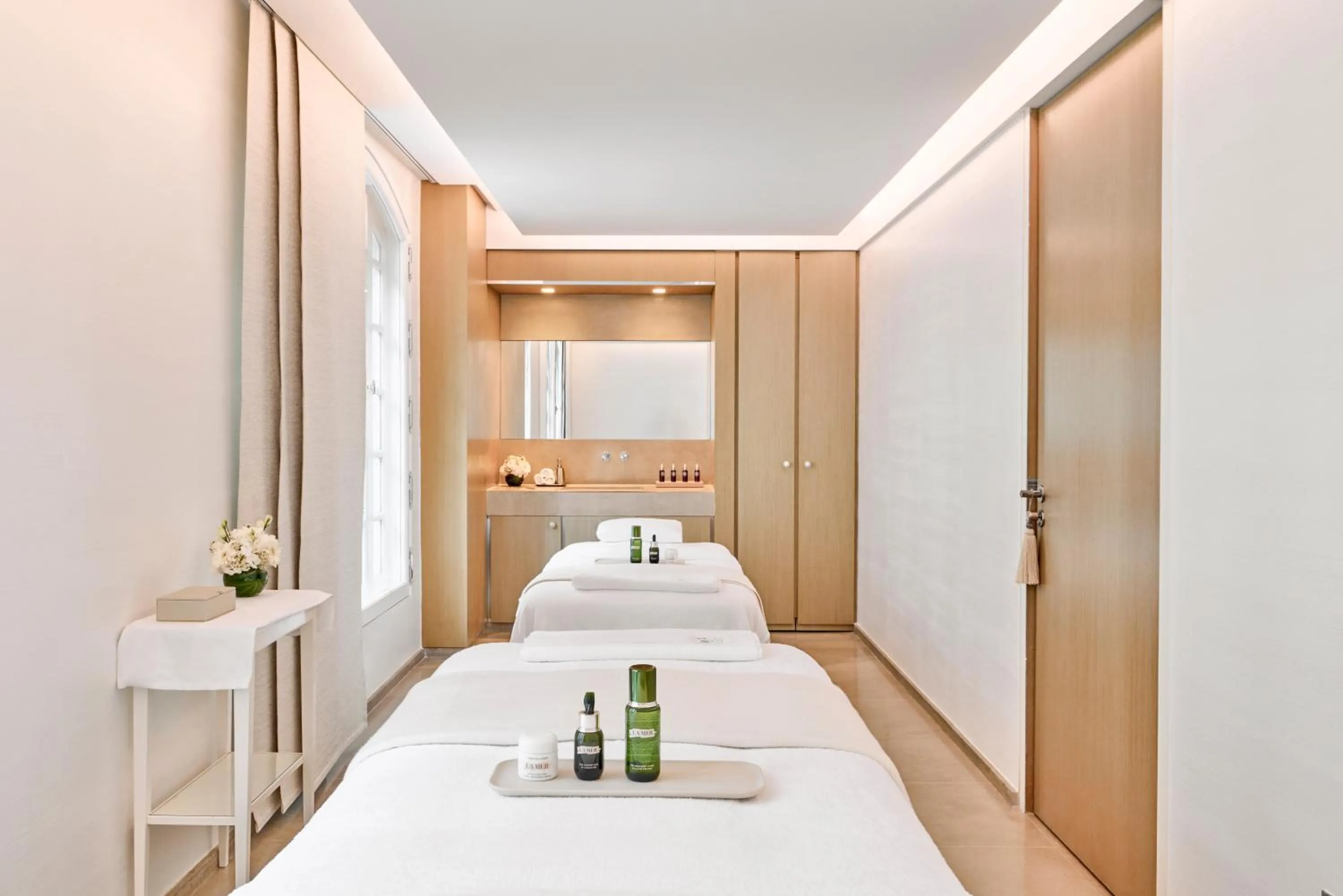 Spa and wellness centre/facilities, Bed in Le Bristol Paris, Oetker Hotels