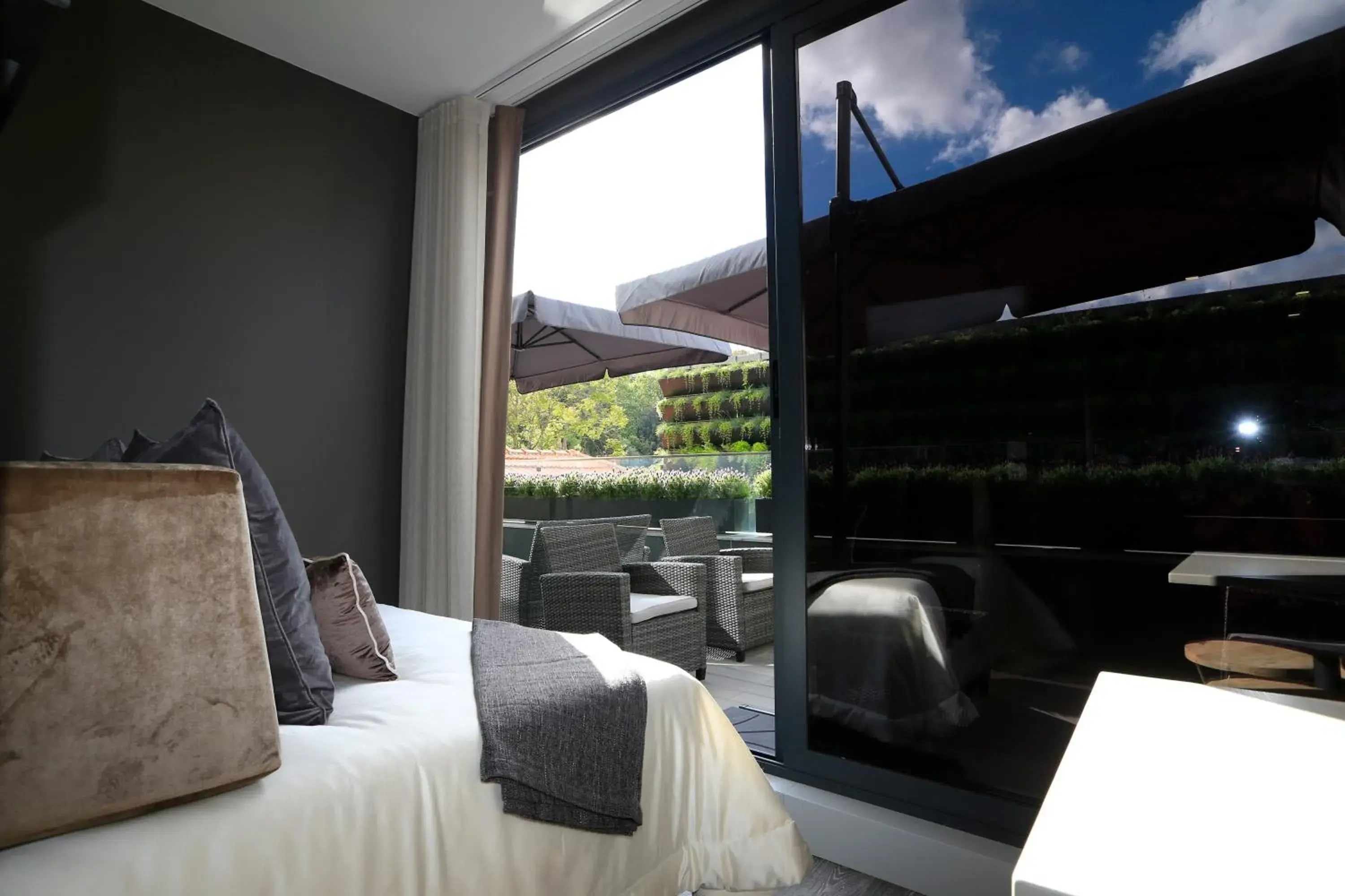 Two-Bedroom Suite with Terrace in Charm Flats Two-Bedroom Suite with Terrace in Charm Flats