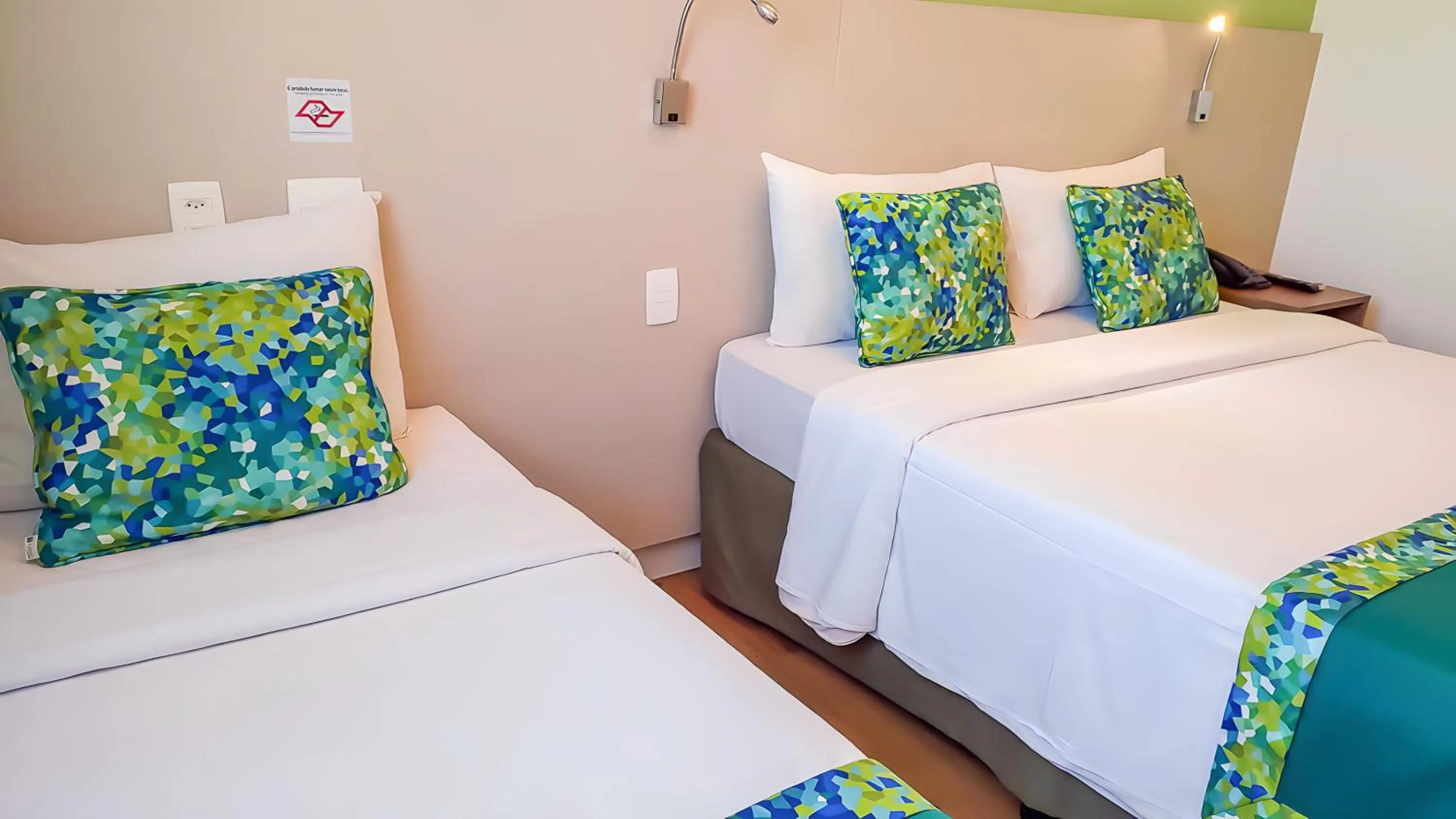 Bed in Blue Tree Towers Valinhos