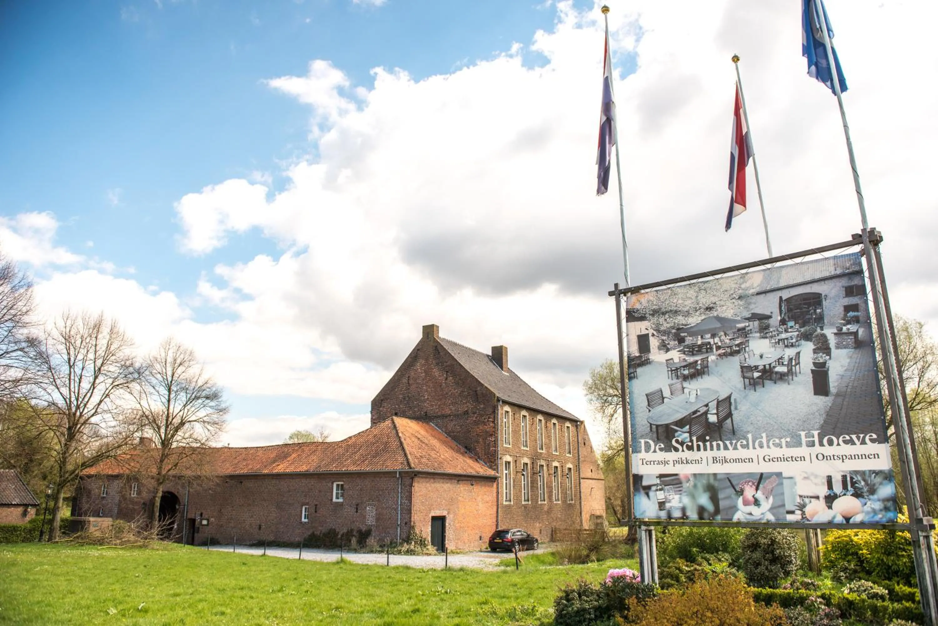 Property building in Hotel Schinvelder Hoeve