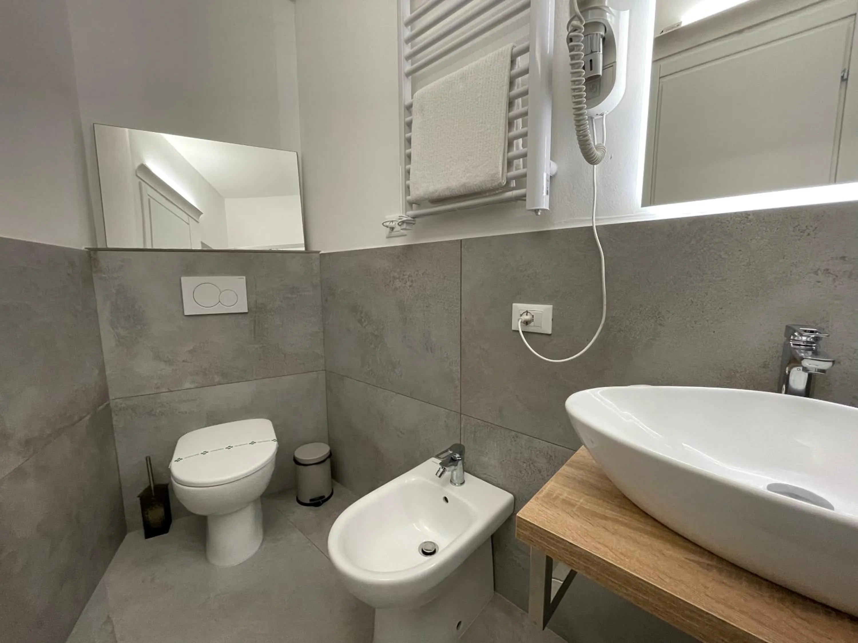 Cavour16 rent bedrooms