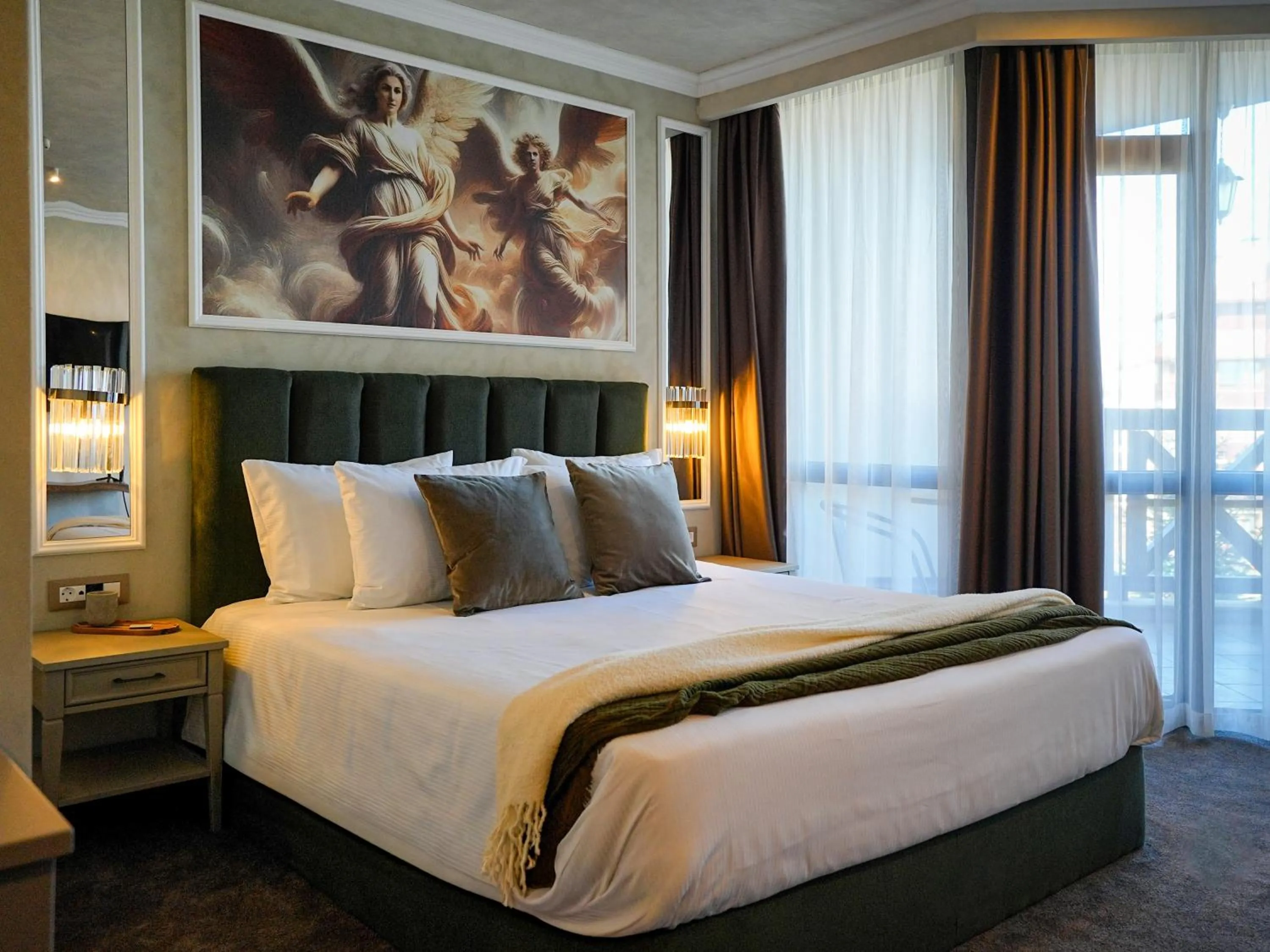 Bed in Premier Luxury Mountain Resort