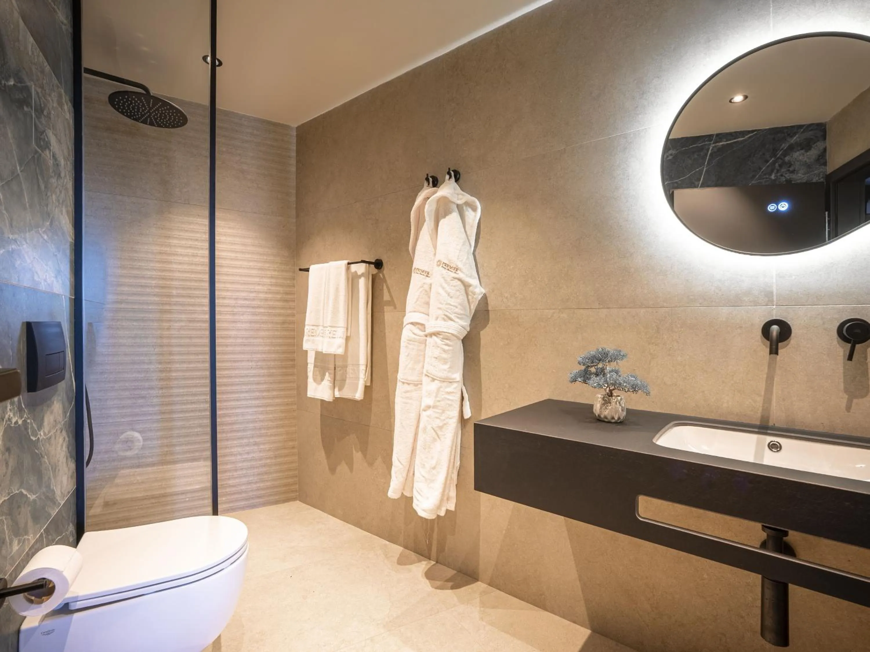 Premier Luxury Mountain Resort