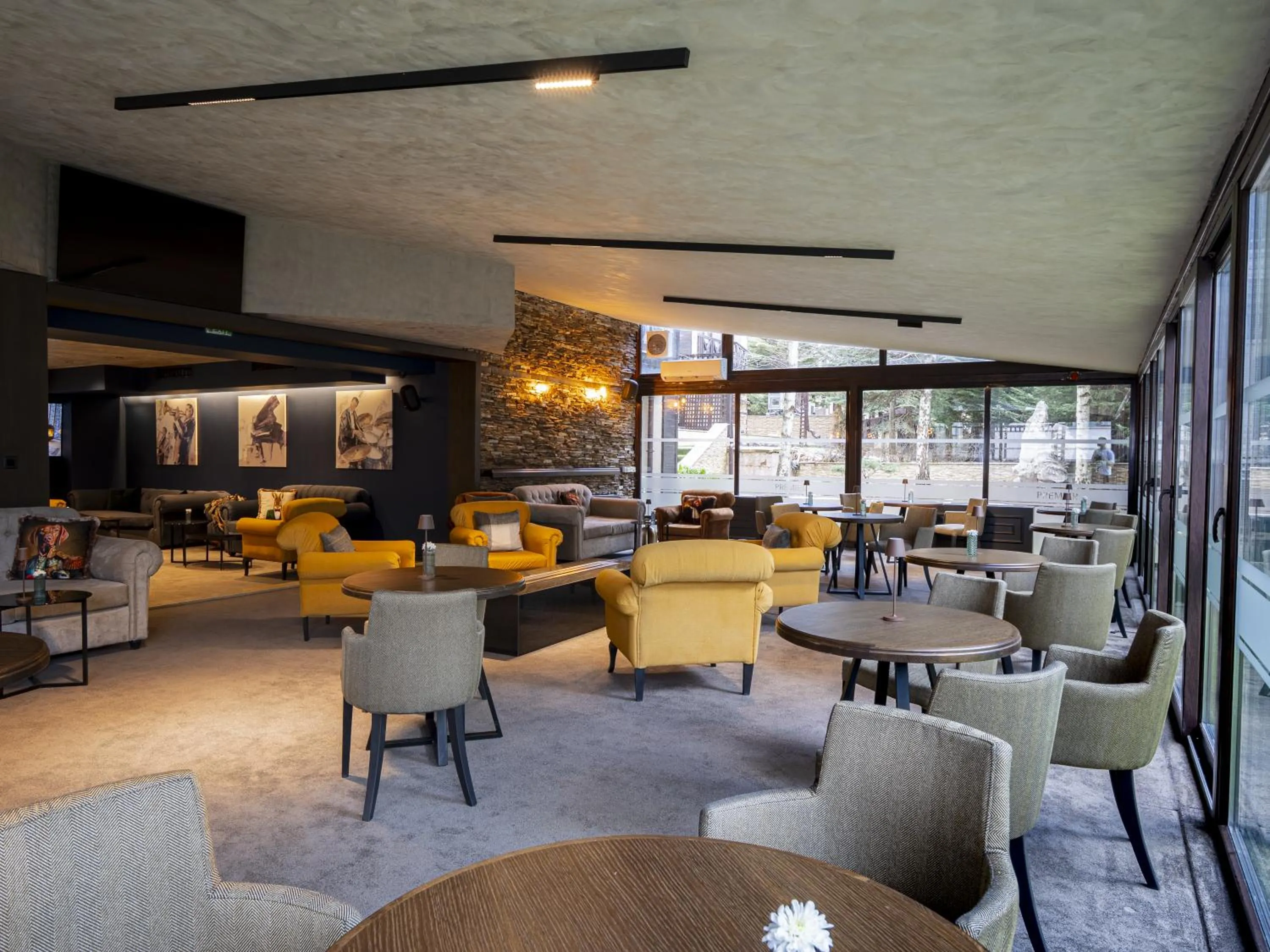 Premier Luxury Mountain Resort