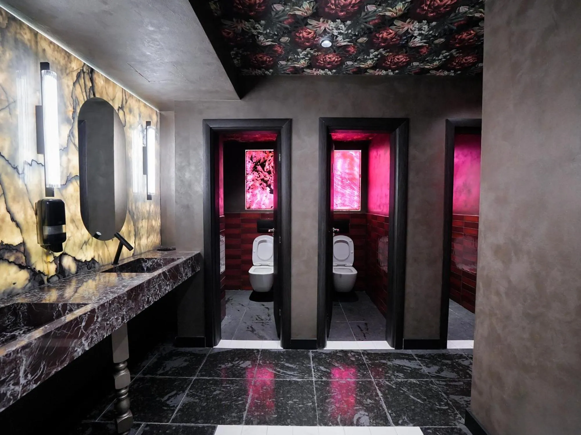 Premier Luxury Mountain Resort