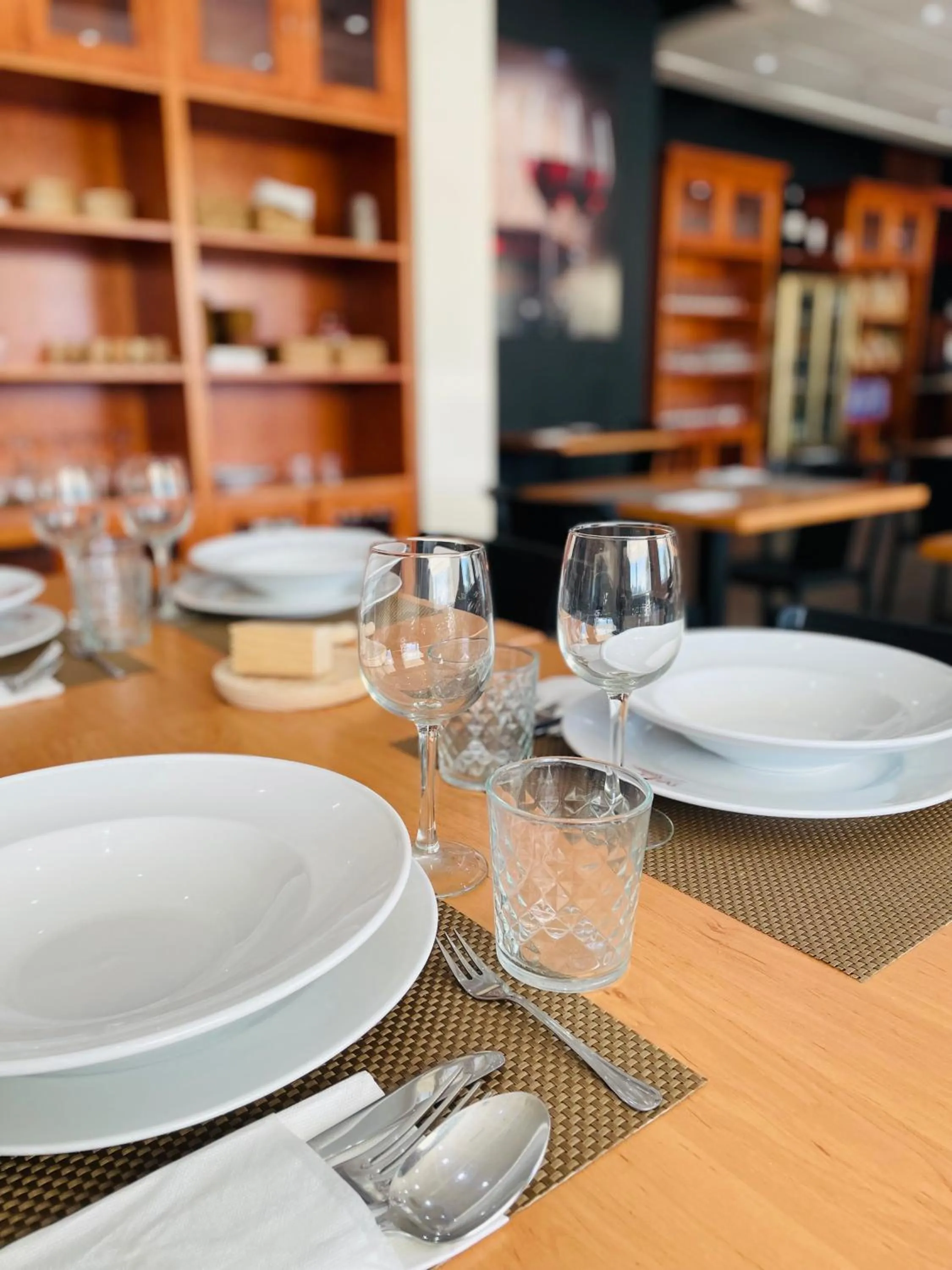 Restaurant/places to eat in Hacienda Guadalquivir