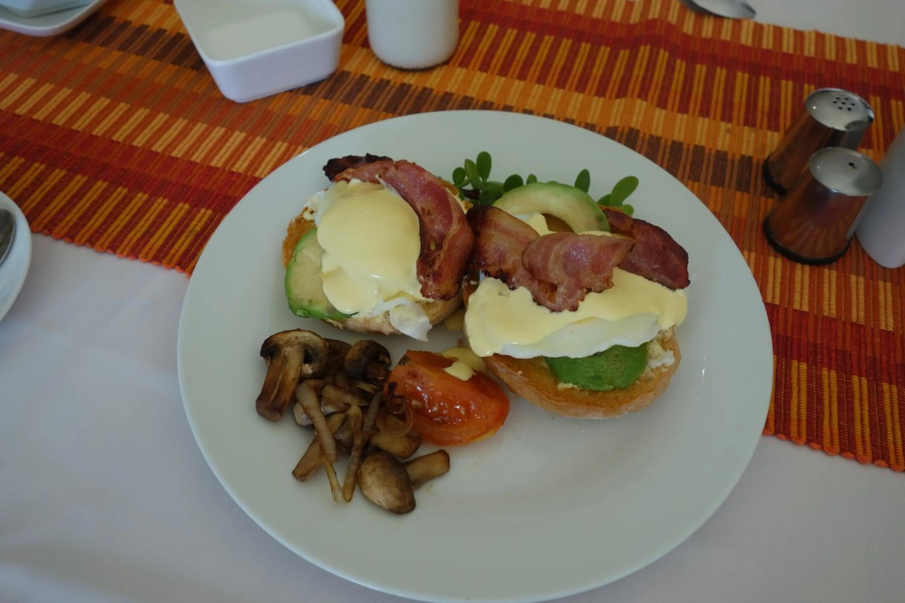 Food in Two Fat Owls Guesthouse