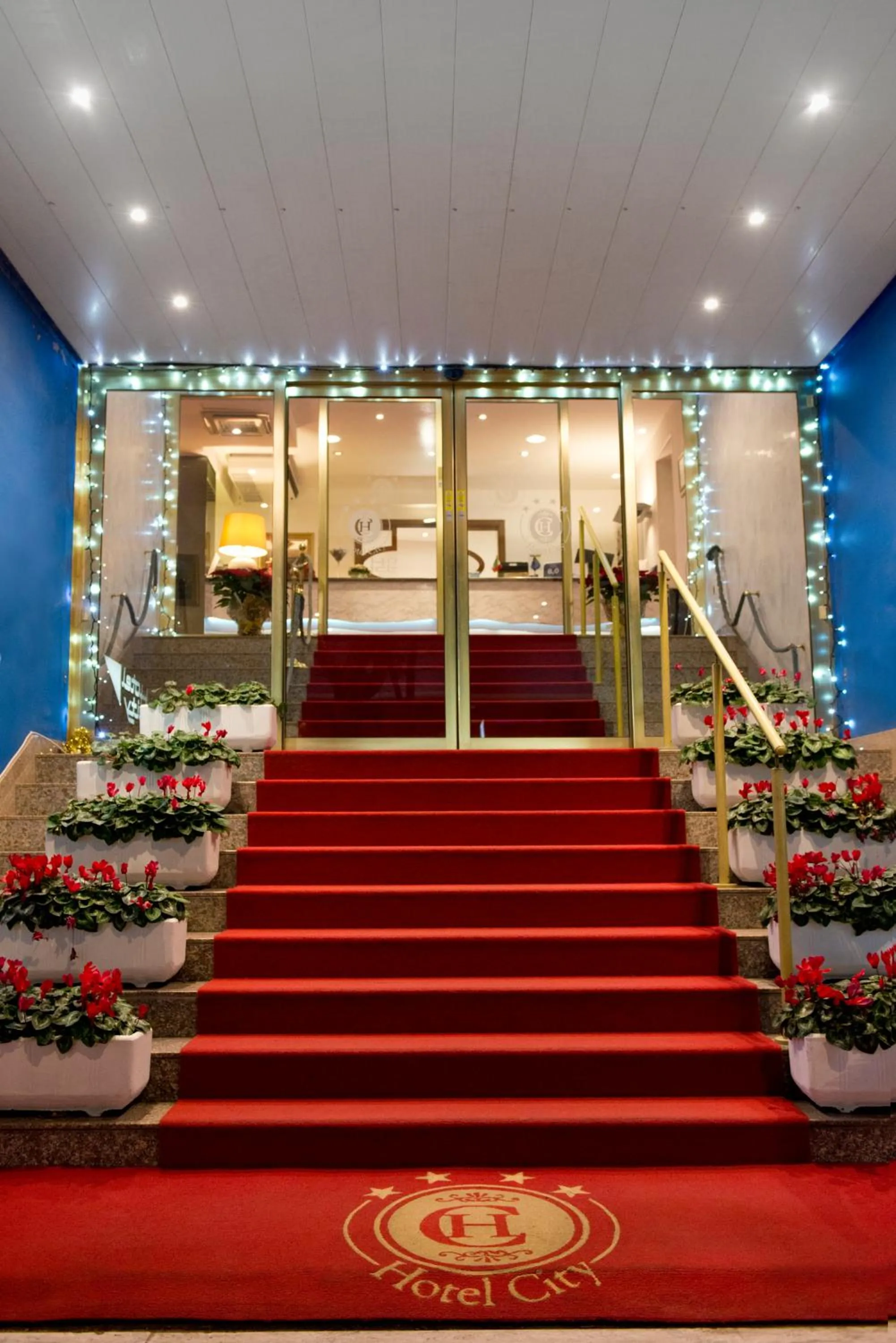 Facade/entrance in Hotel City