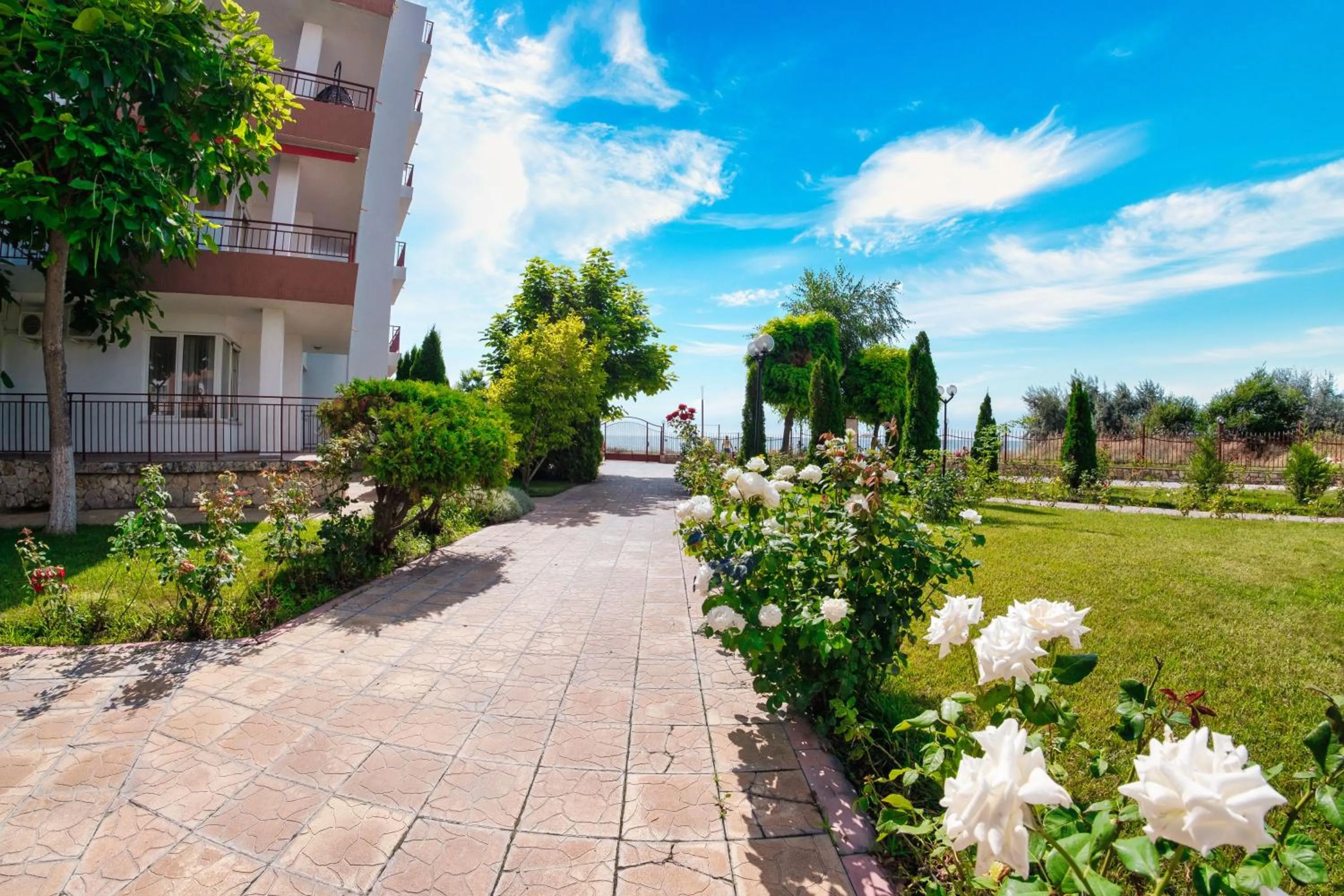 Garden view in Riviera Fort Beach Apartments