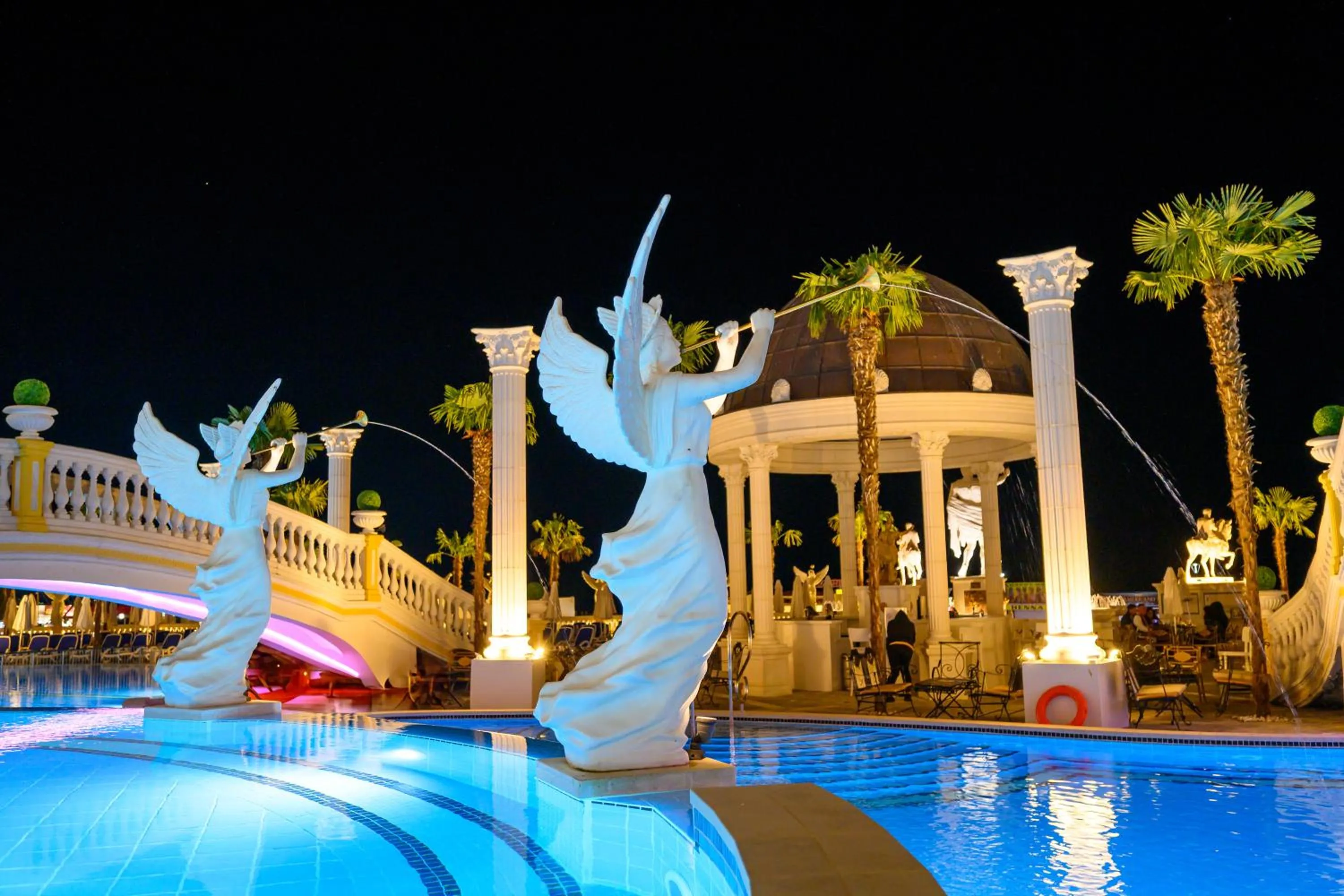 Night in Imperial Palace Hotel