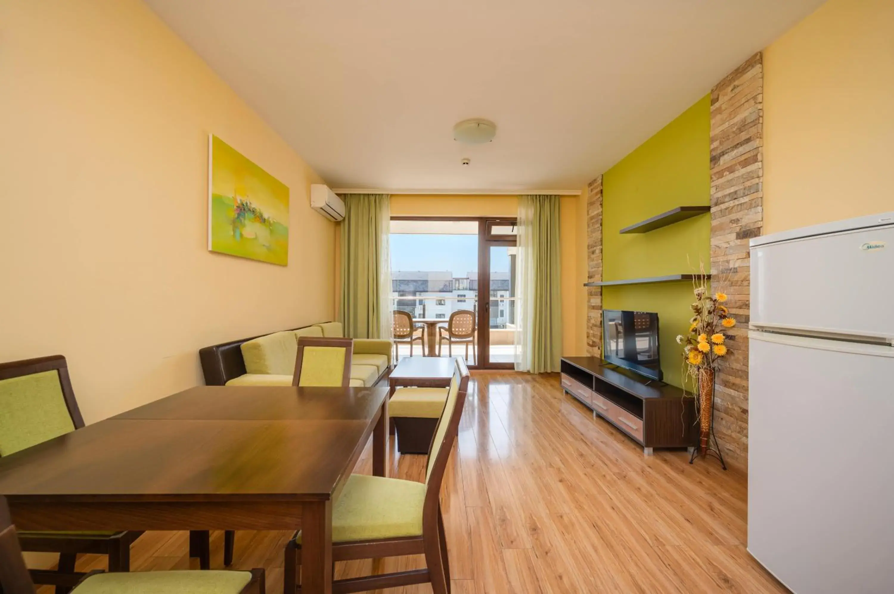 One-Bedroom Apartment with Balcony and Pool View - Free Access to Aquapark and Action Park in Topola Skies Resort & Aquapark One-Bedroom Apartment with Balcony and Pool View - Free Access to Aquapark and Action Park in Topola Skies Resort & Aquapark