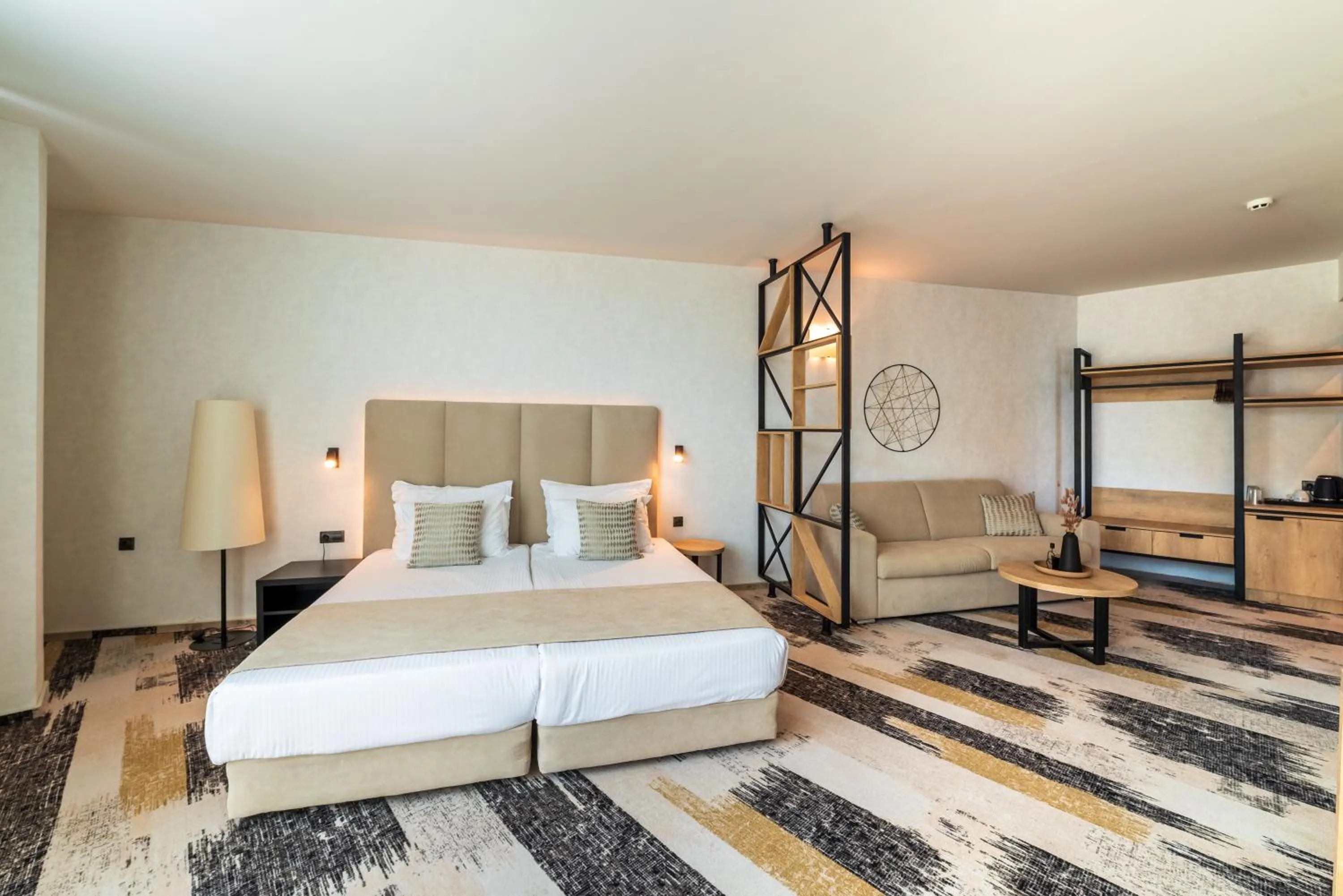 Bed in Hotel Marvel All Inclusive - FULLY RENOVATED FREE Beach Access