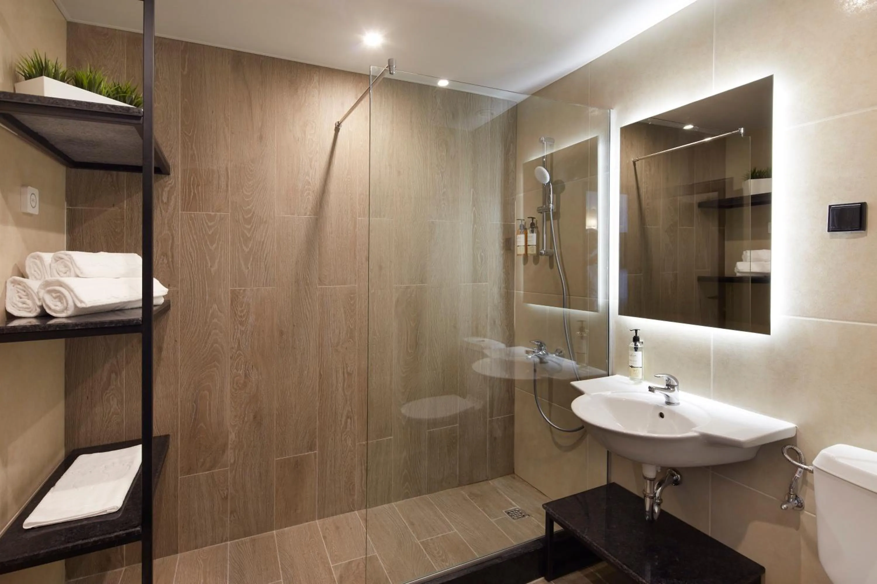 Hotel Marvel All Inclusive - FULLY RENOVATED FREE Beach Access