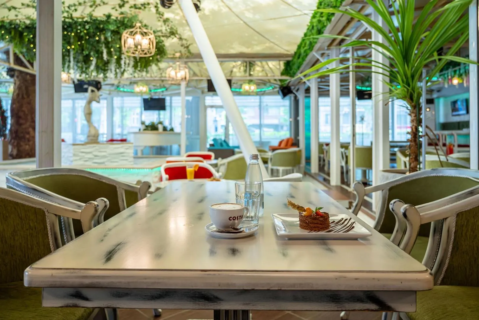 Restaurant/places to eat in Hotel Leipzig