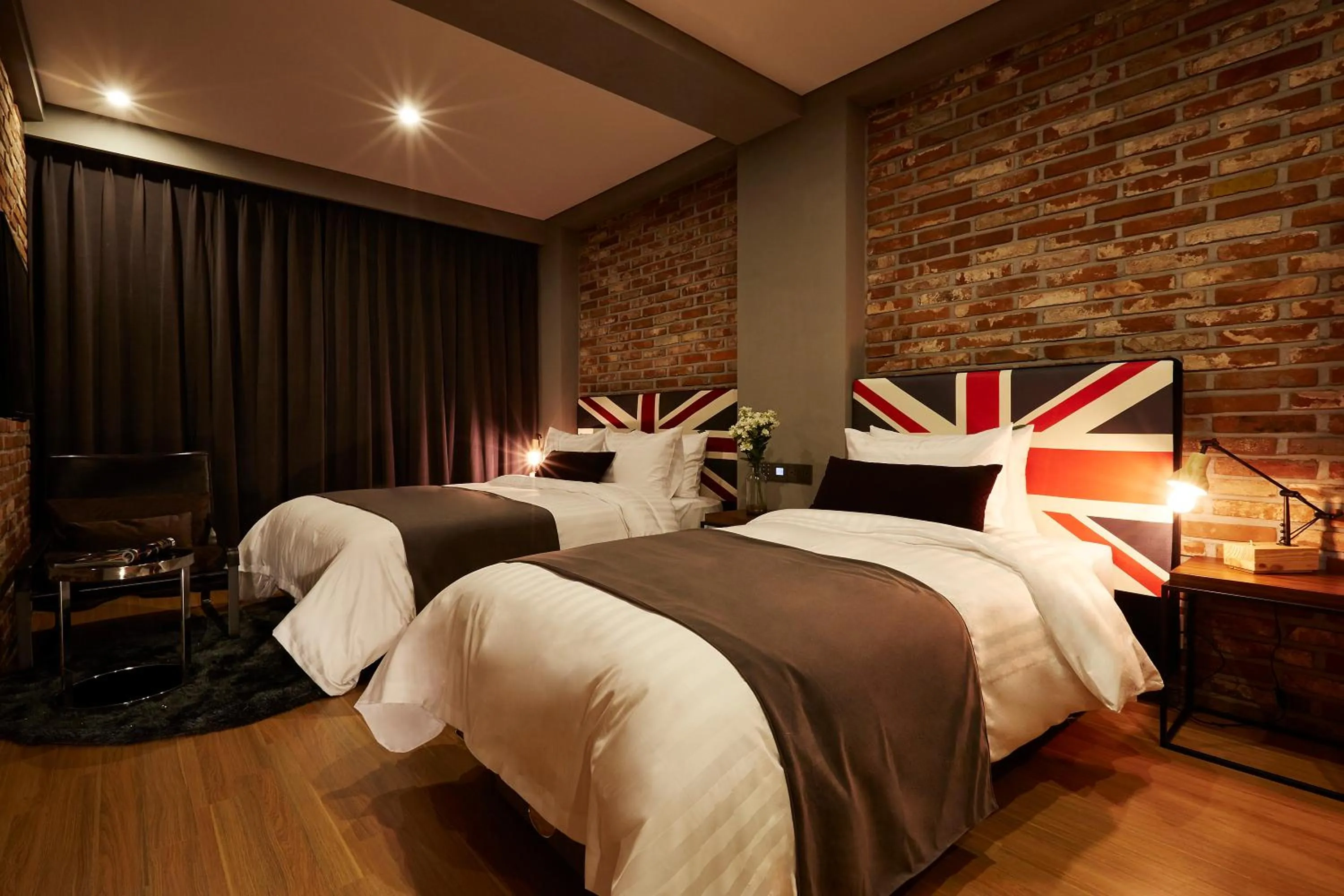 Bedroom, Bed in Urban Island Hotel Jeju