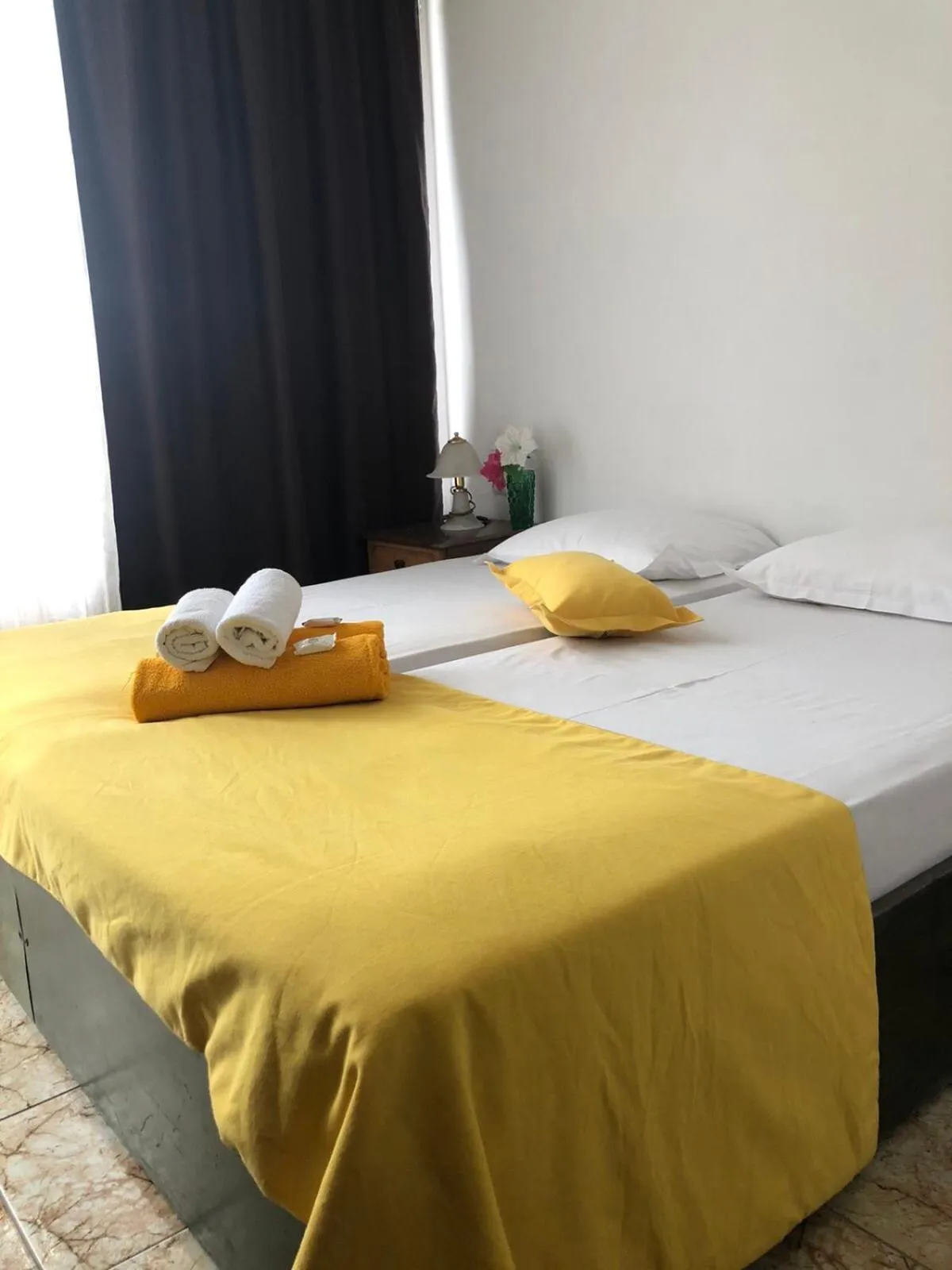 Bed in Sunny Varshava Hotel