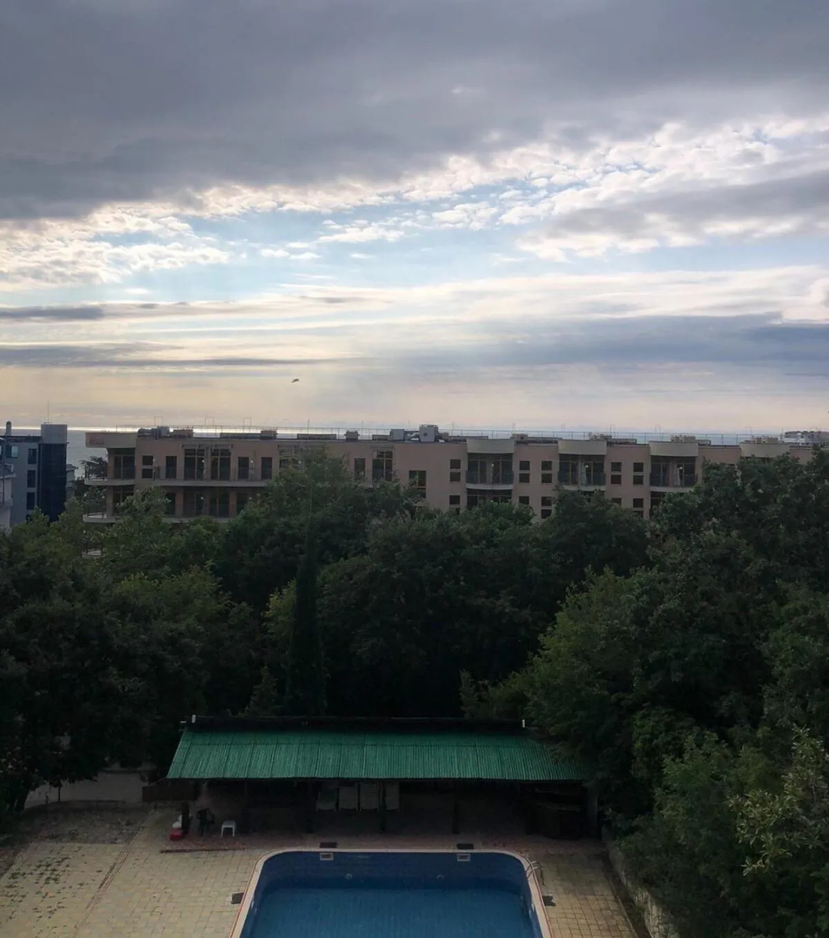 Sunny Varshava Hotel