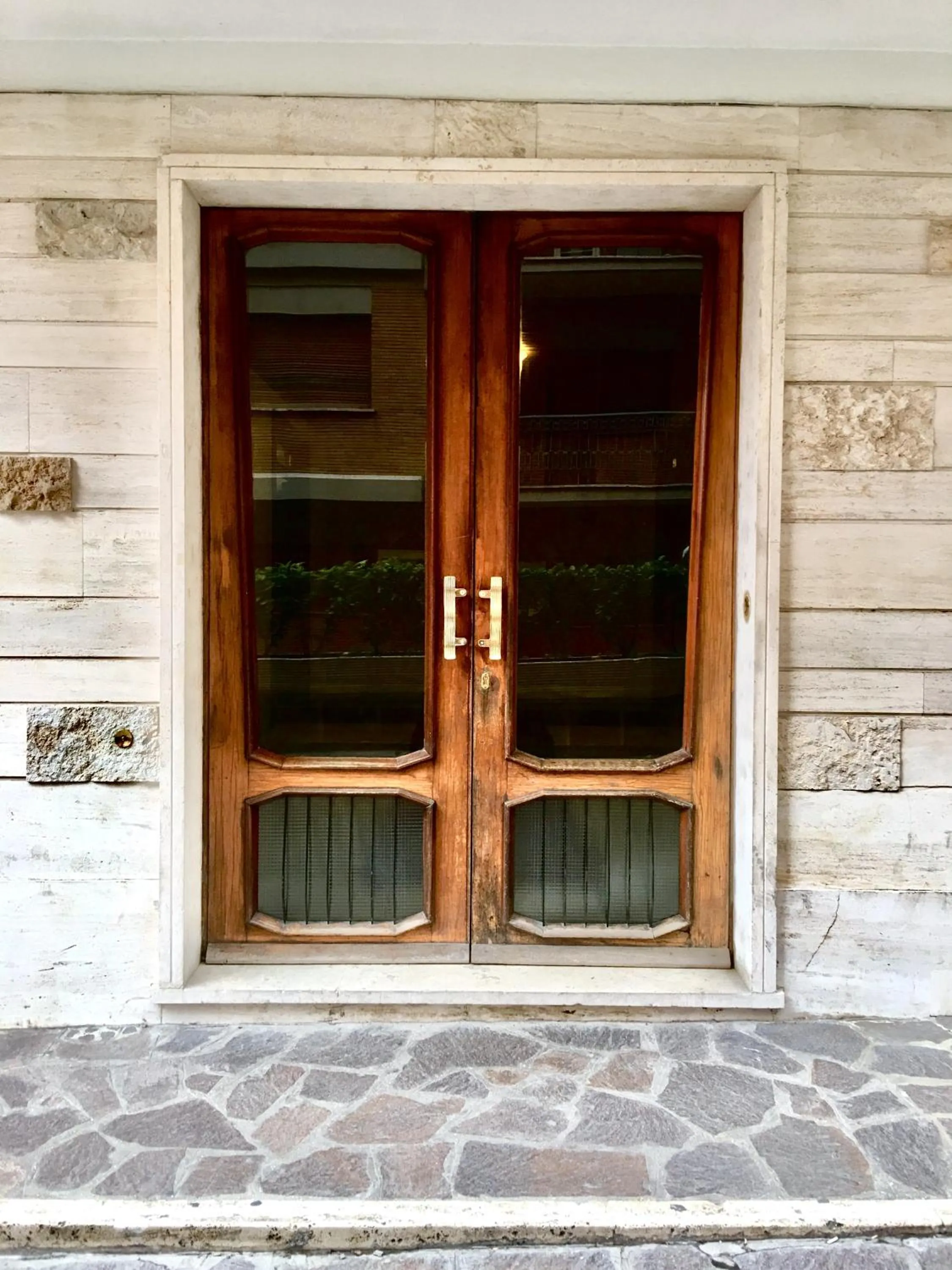 Facade/entrance in Roema Guest House