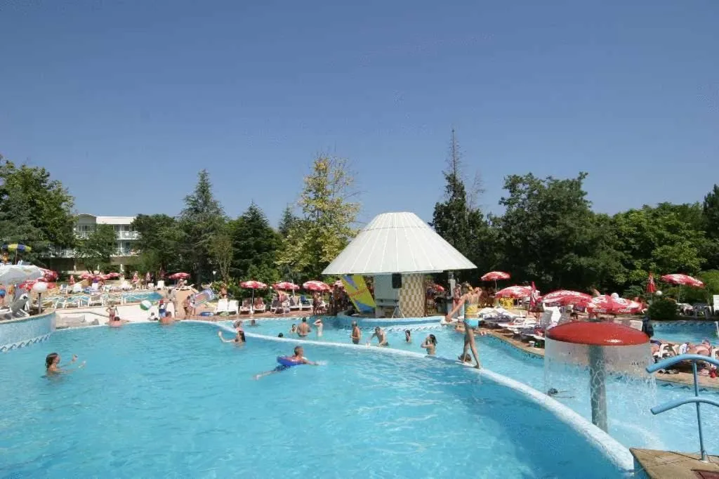 People in Hotel Orhidea