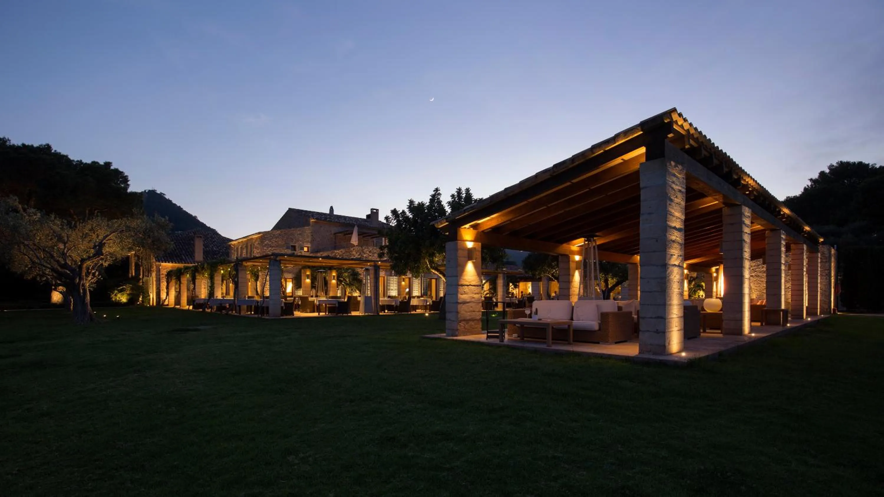 Restaurant/places to eat in Can Simoneta - Adults Only