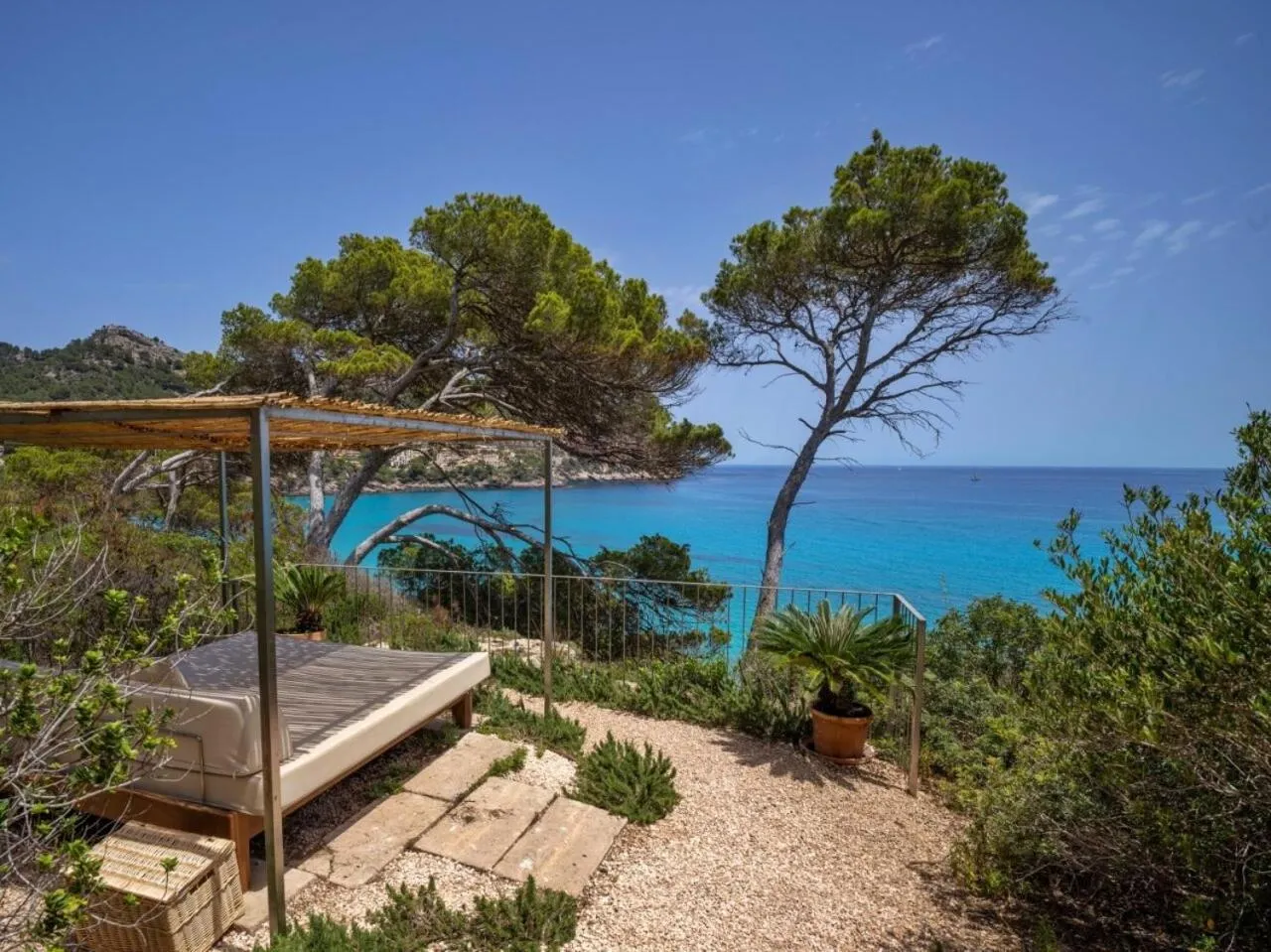 Can Simoneta - Adults Only