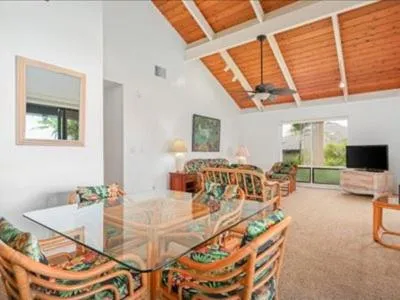 TV and multimedia in Kanaloa at Kona by OUTRIGGER