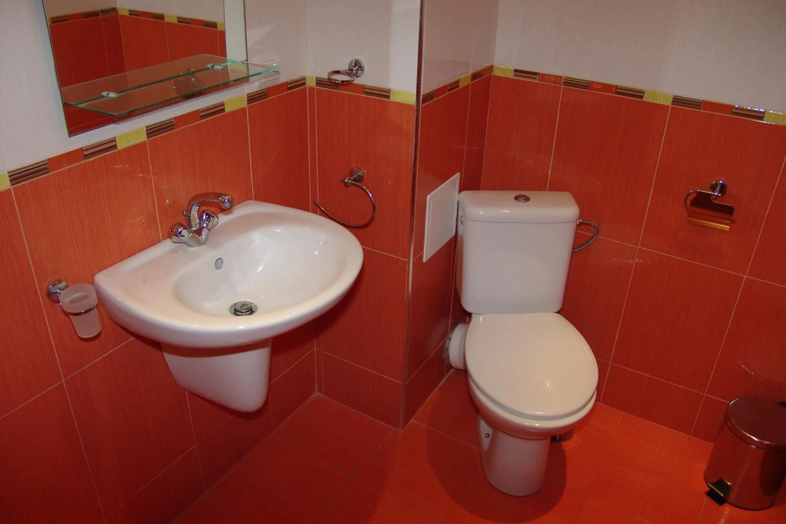 Shower in Serenity Hotel