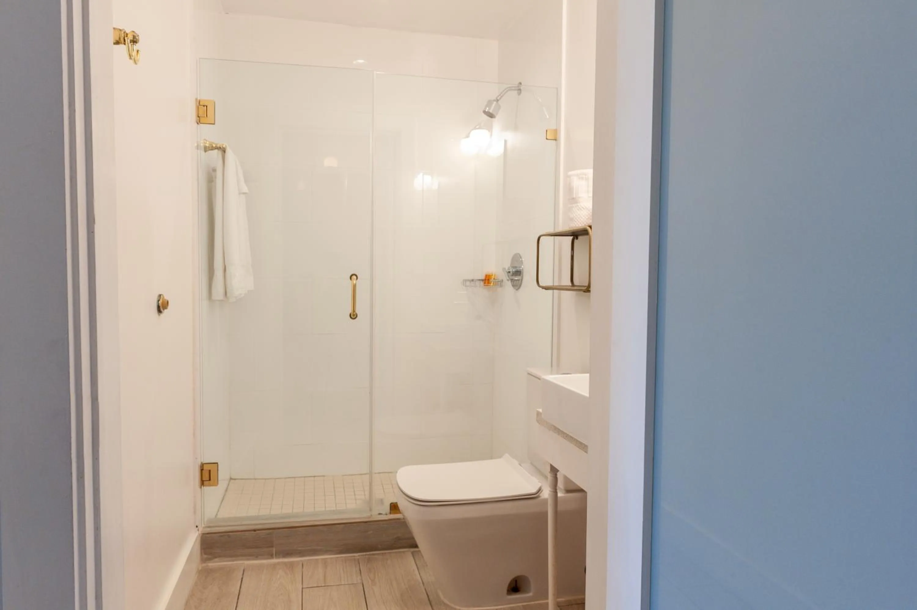 Bathroom in Oceanside Hotel and Suites