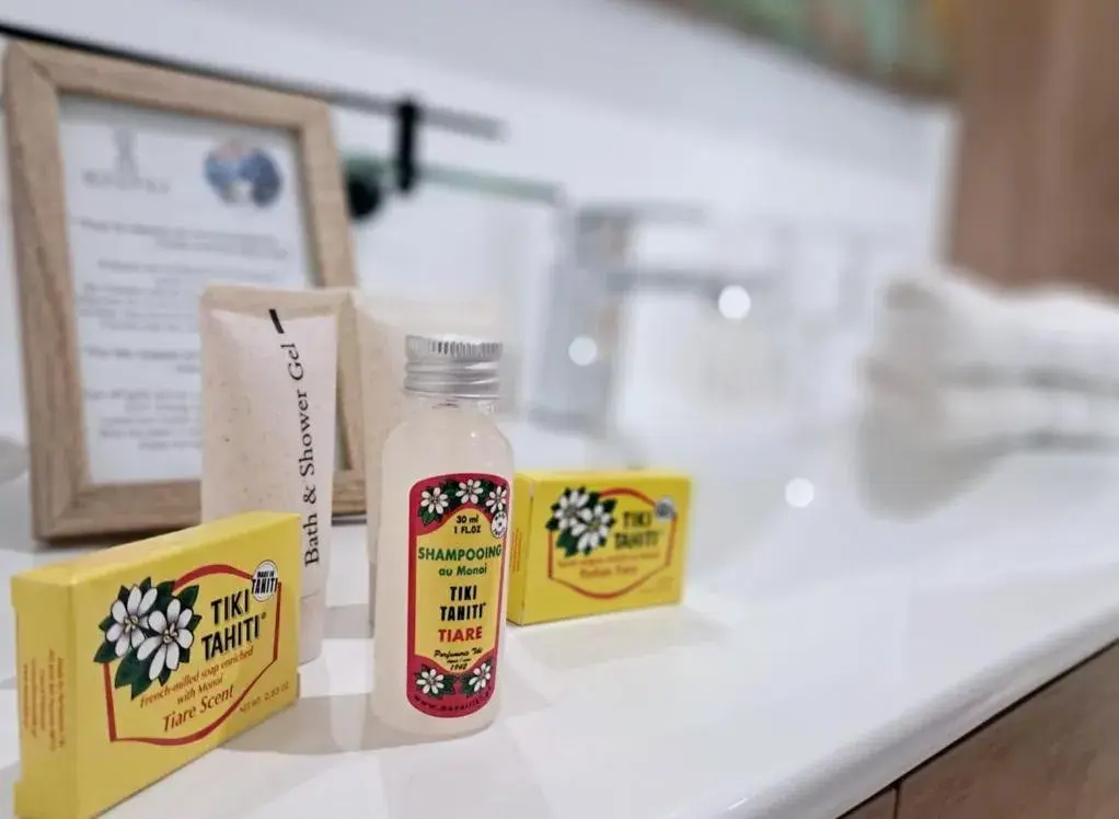 Bungalow with Sea View in Moorea Beach Lodge Bungalow with Sea View in Moorea Beach Lodge