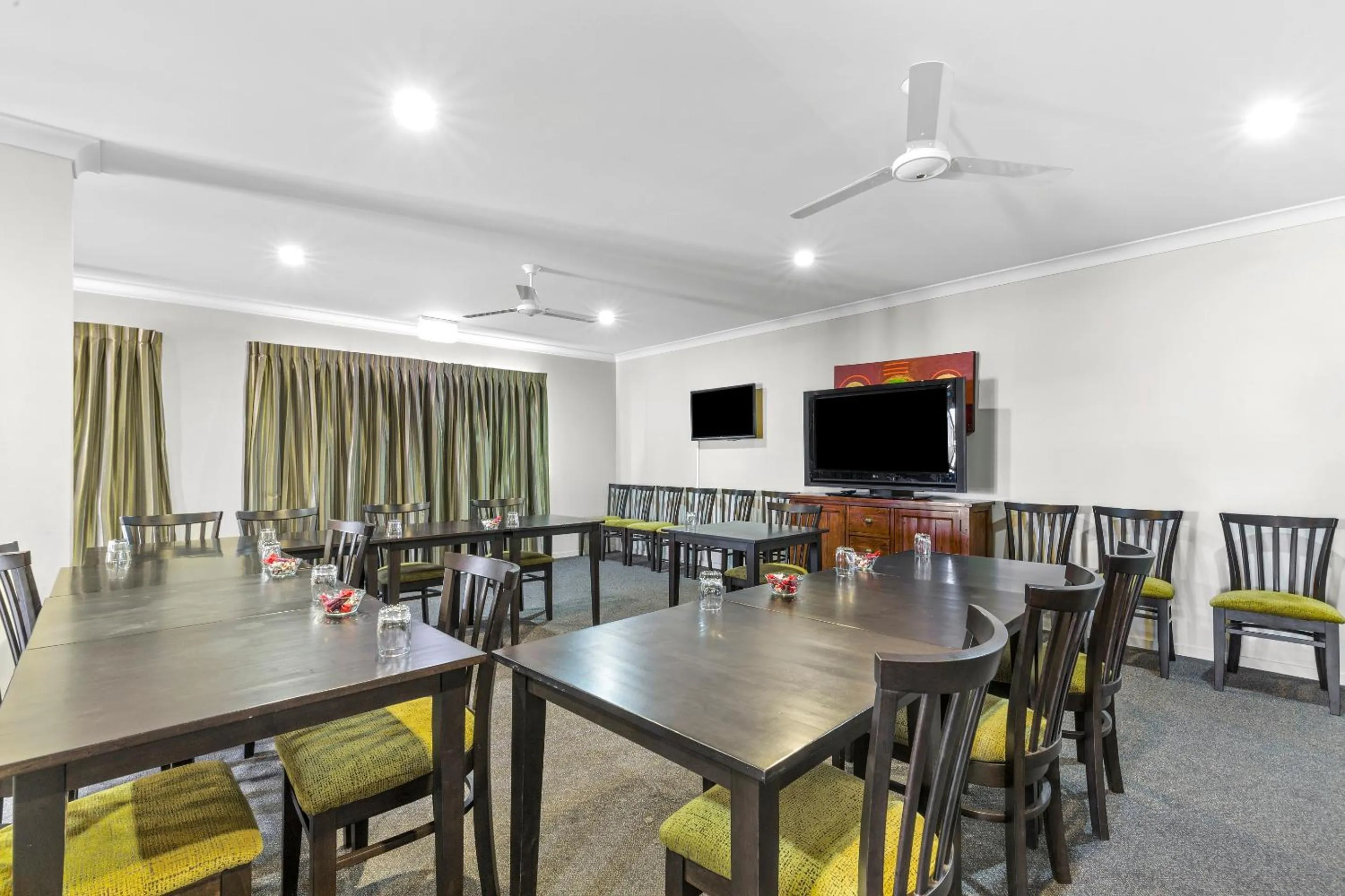 Meeting/conference room in Blackwater Central Motel