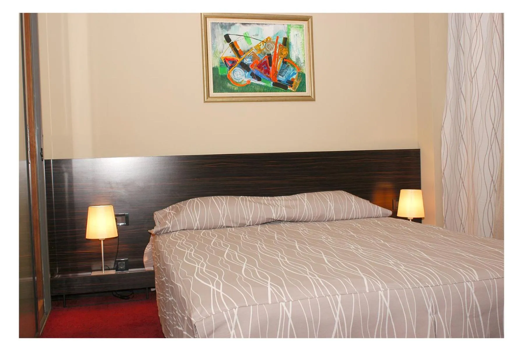 Bedroom, Bed in Famous House