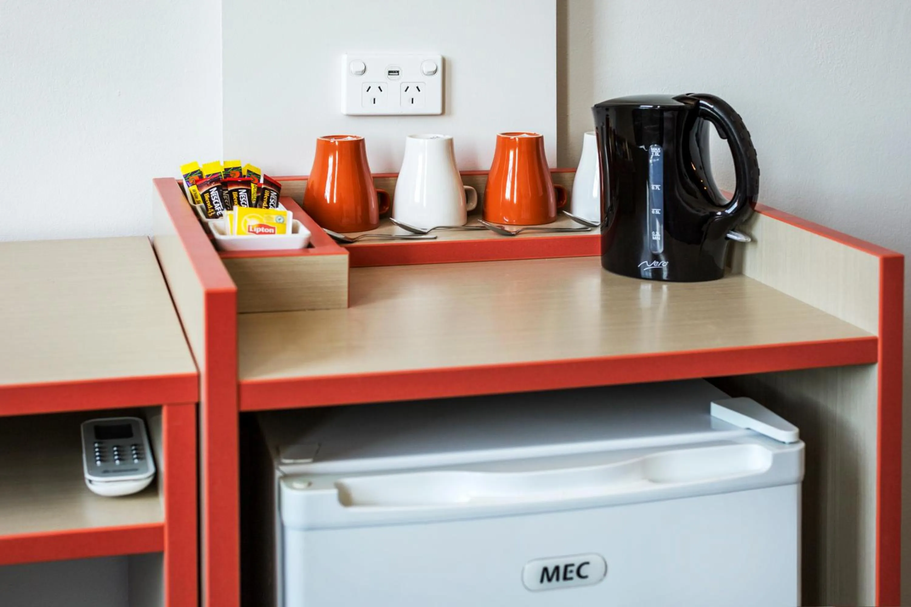 Coffee/tea facilities in Granville Hotel