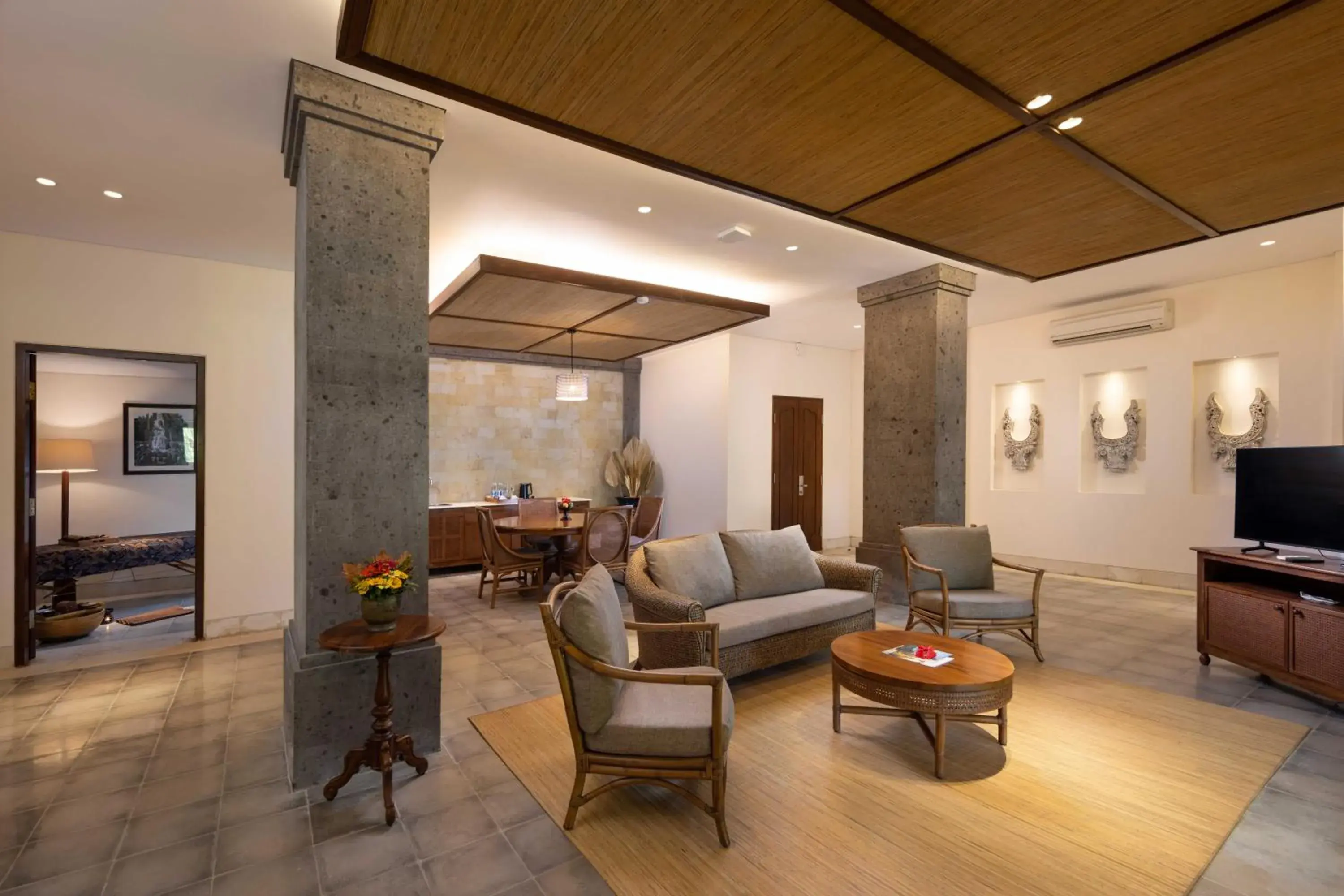 Visesa Forest Suite with Private Jacuzzi in Visesa Ubud Resort Visesa Forest Suite with Private Jacuzzi in Visesa Ubud Resort