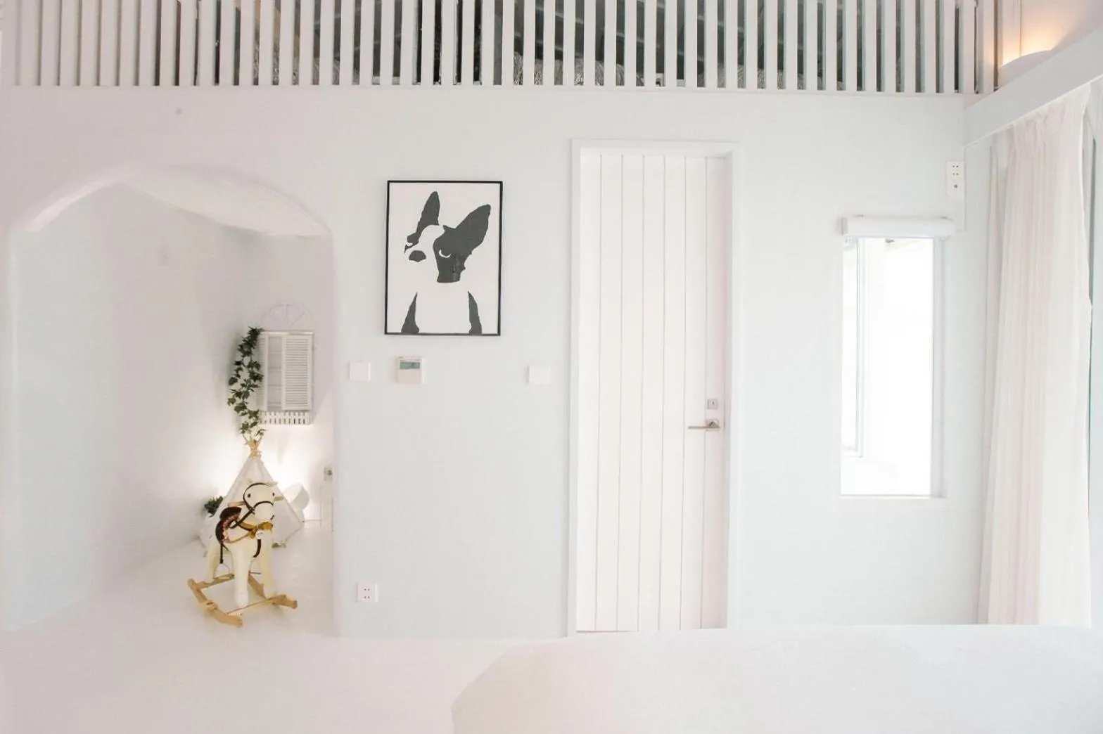 Decorative detail in Ample Villa 小希臘民宿