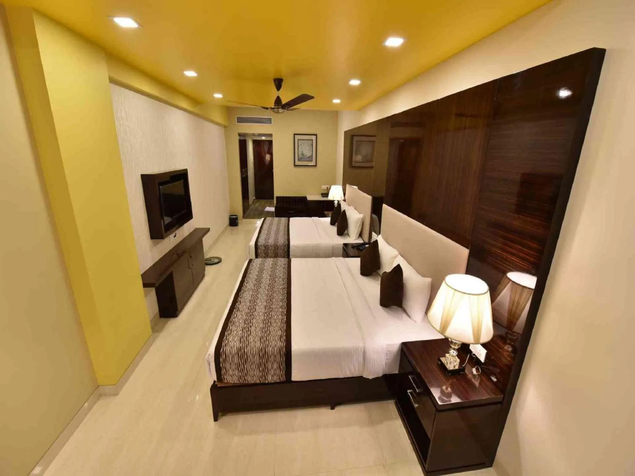 Photo of the whole room in Hotel Calangute Central