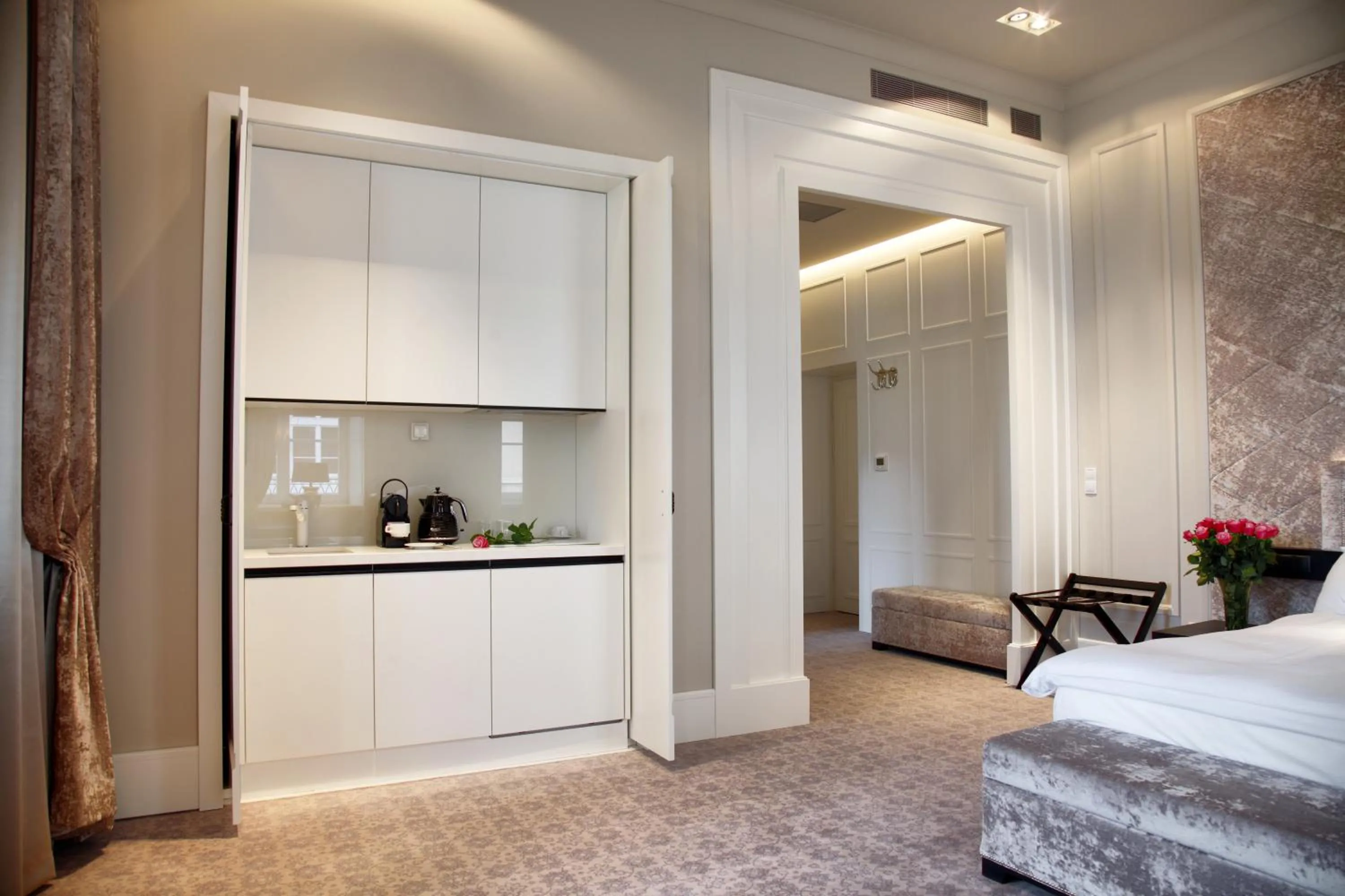 Living room, Bed in Hotel Bellotto