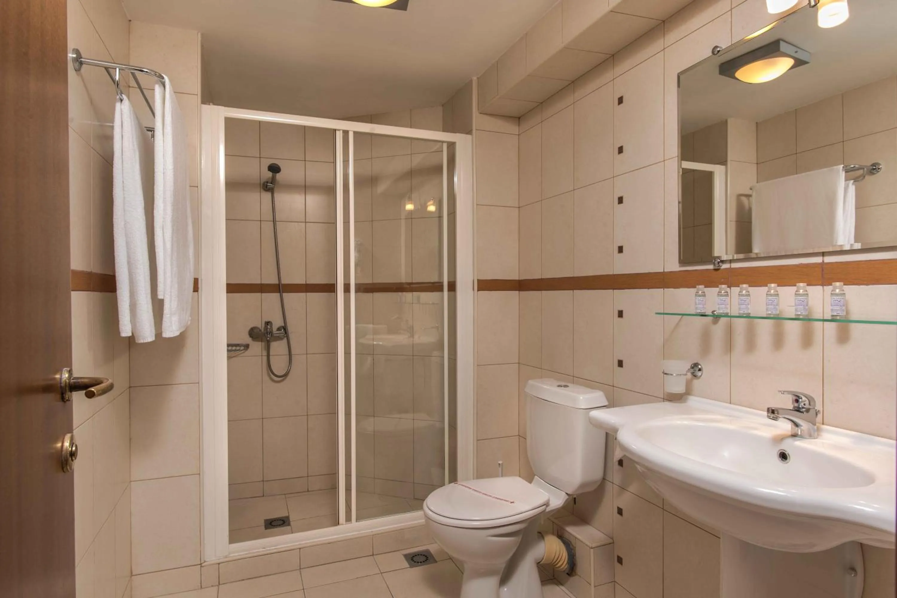 Shower in Hotel Fenix - All Inclusive