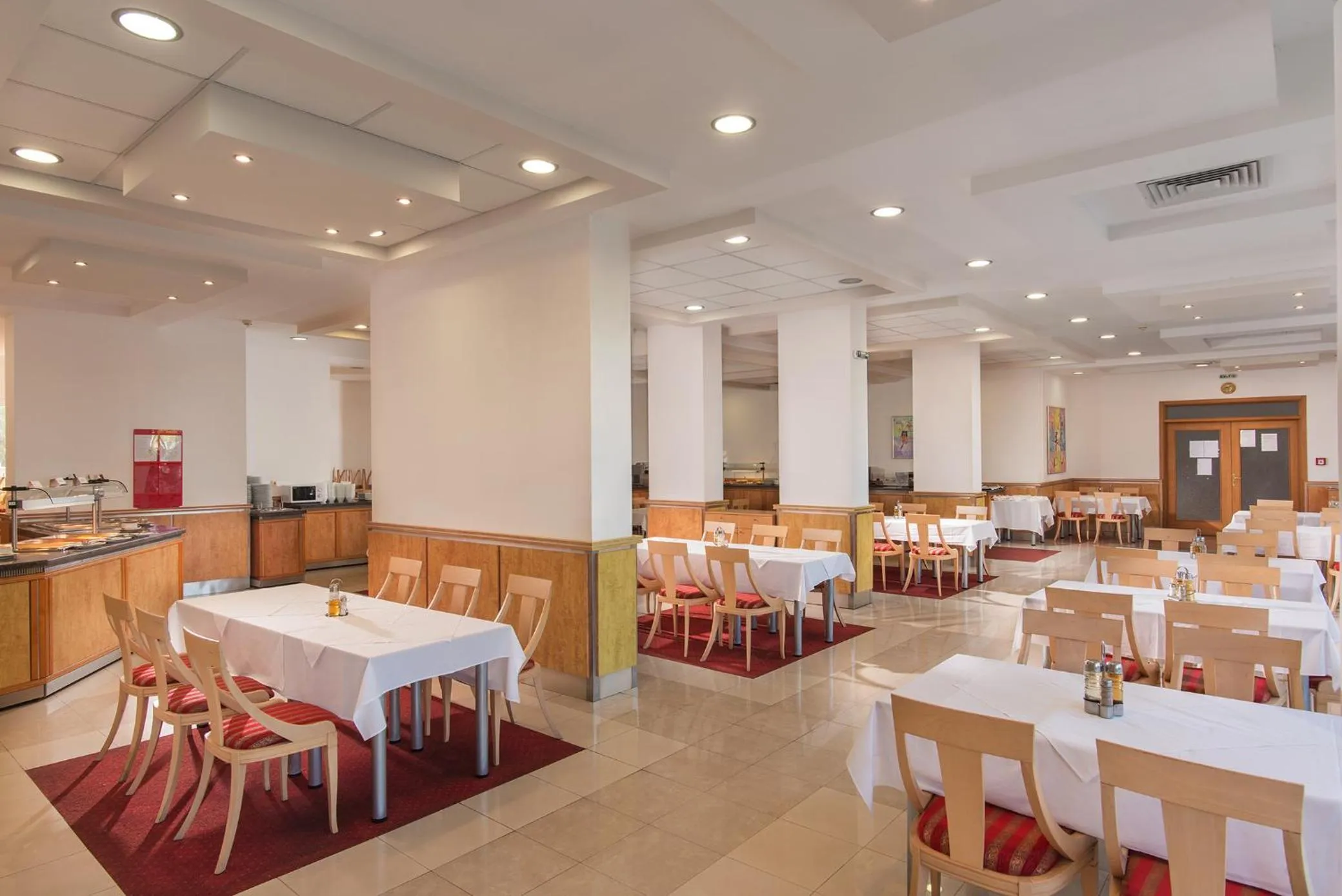 Restaurant/places to eat in Hotel Fenix - All Inclusive