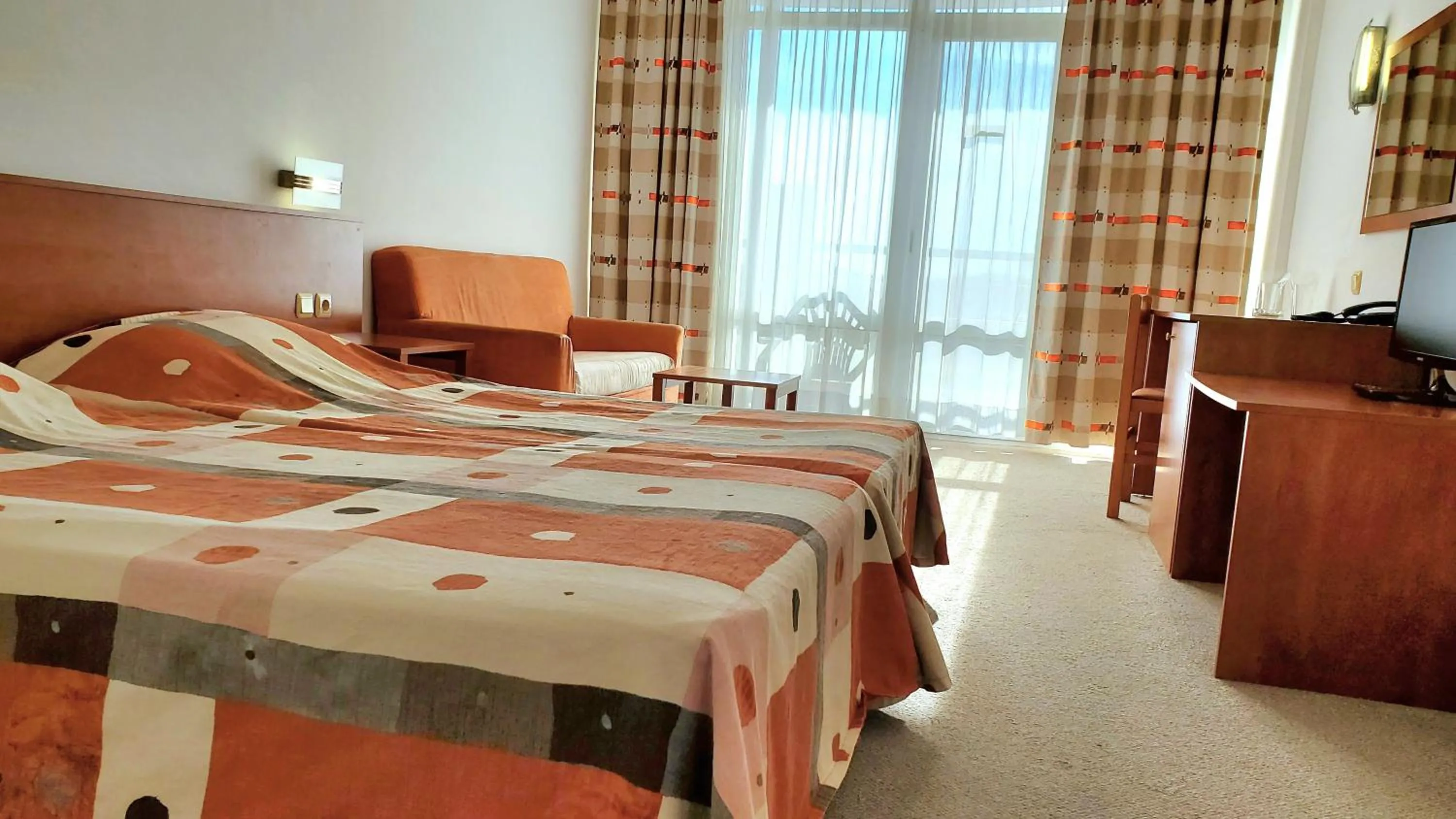 View (from property/room), Bed in Hotel Fenix - All Inclusive