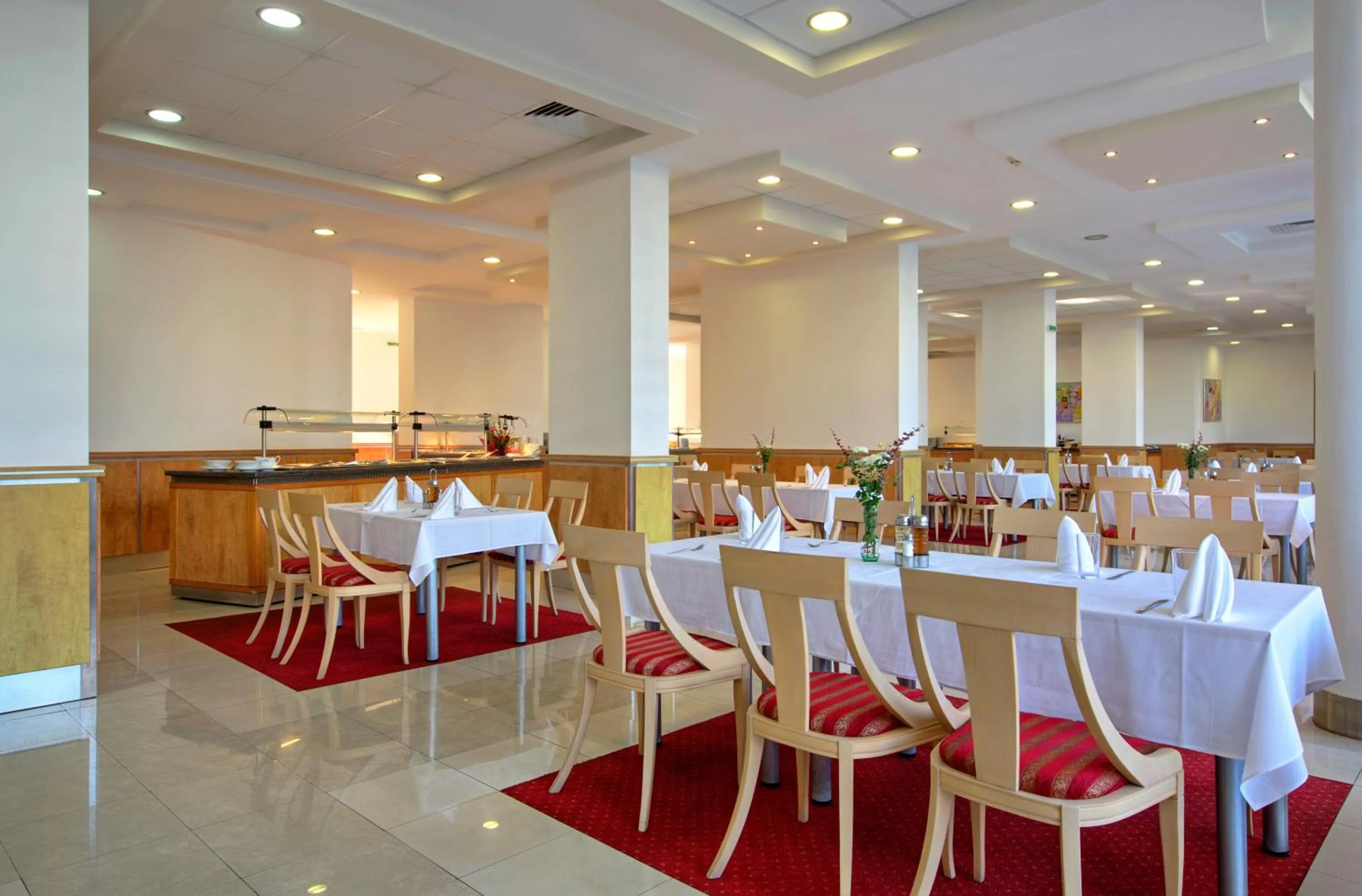 Restaurant/places to eat in Hotel Fenix - All Inclusive