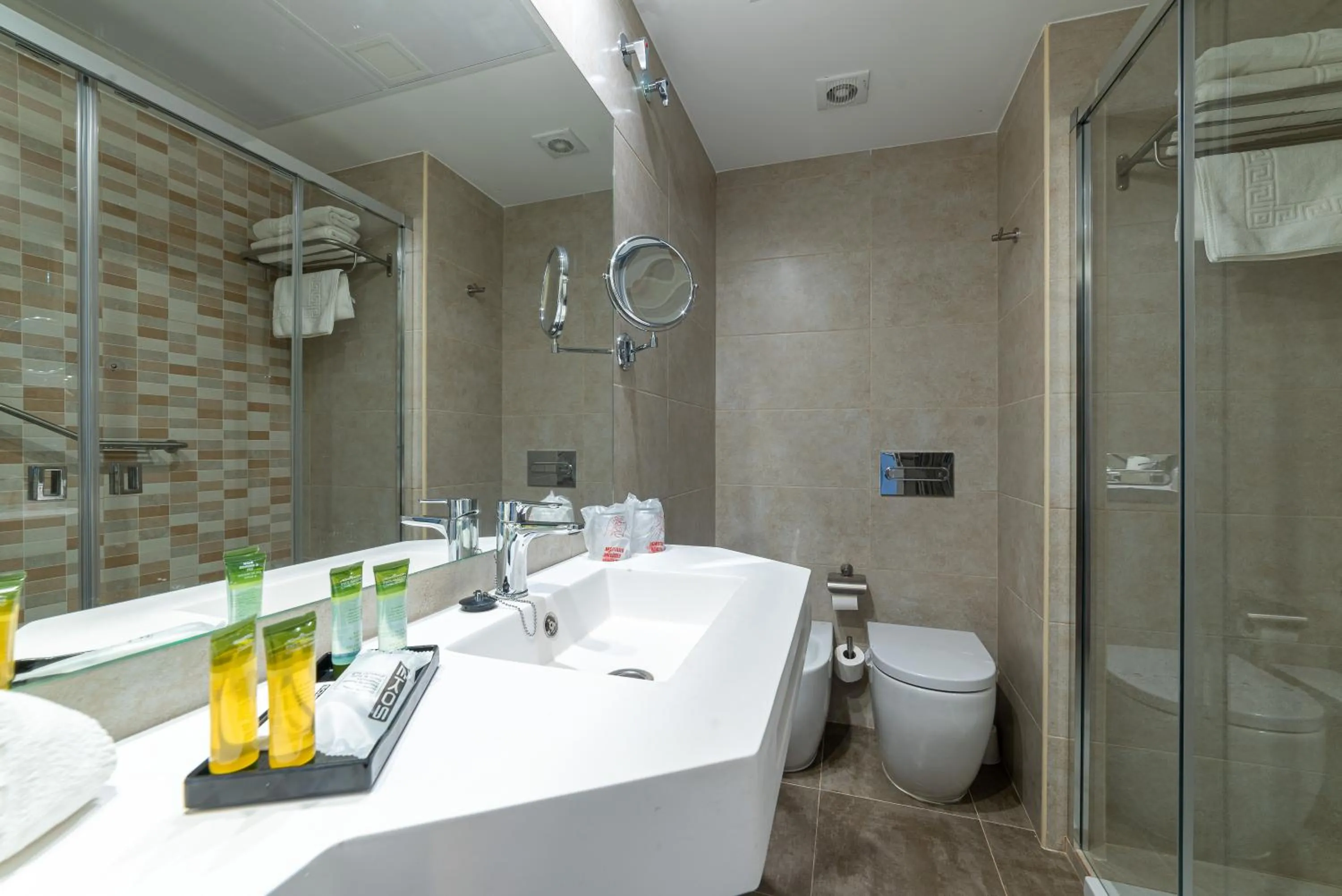 Bathroom in Pato Rojo