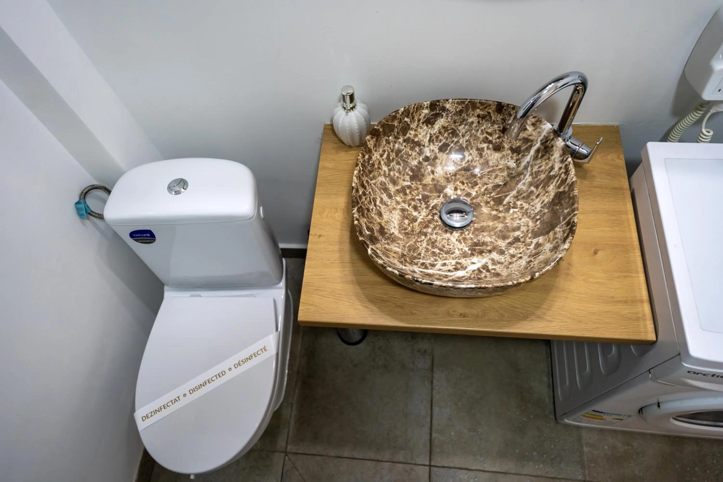 Bathroom in Metropole Apartments - Old City