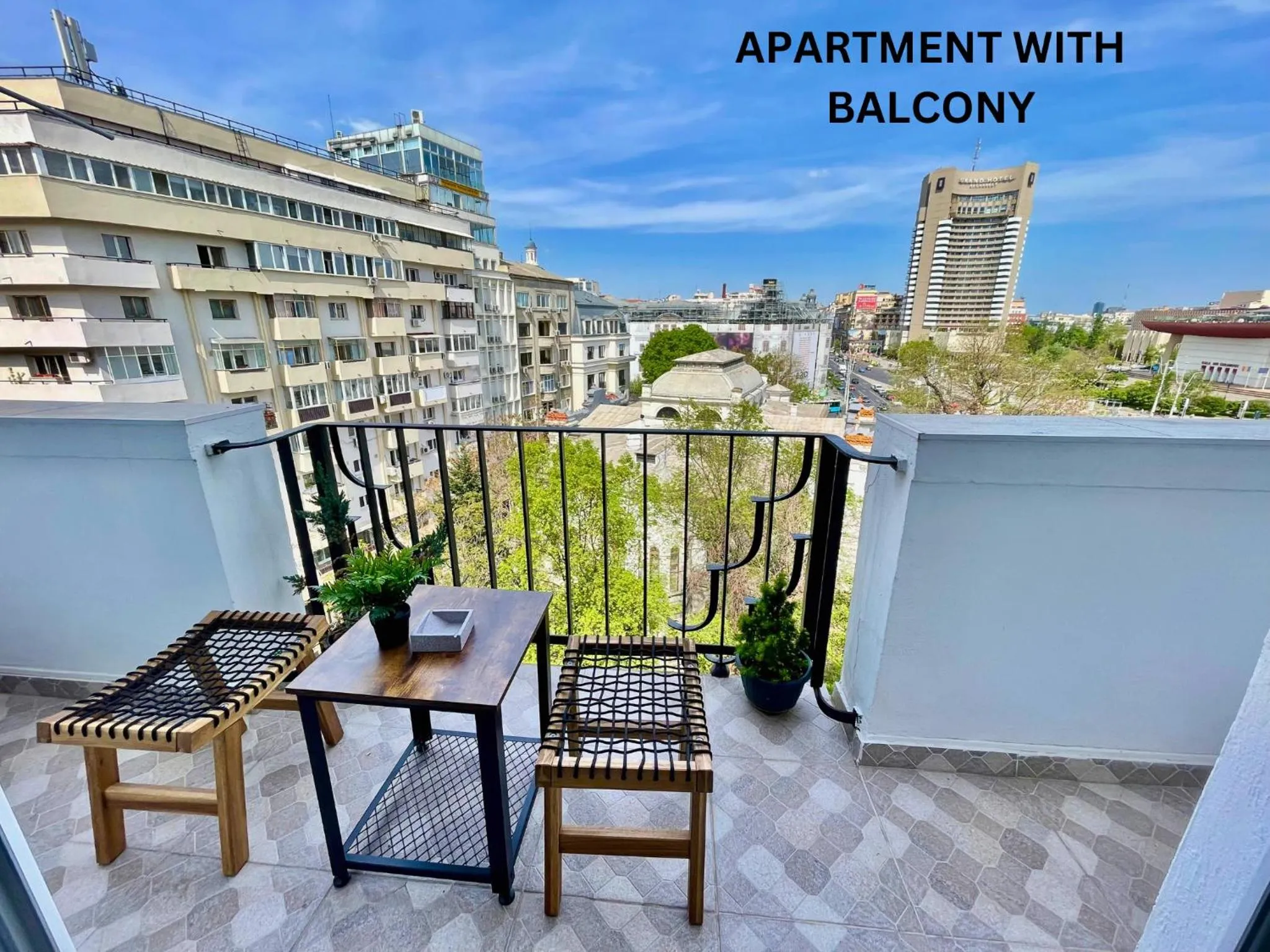 Balcony/Terrace in Metropole Apartments - Old City